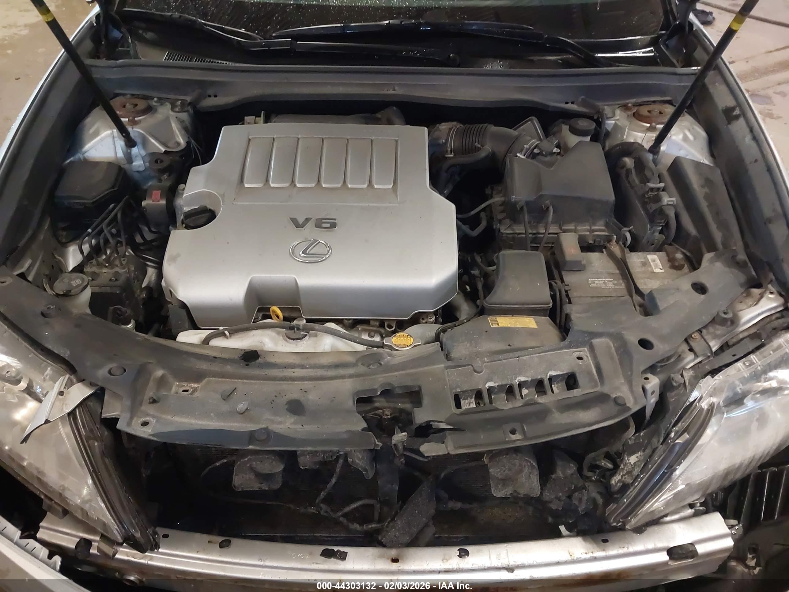 LEXUS ES image 10