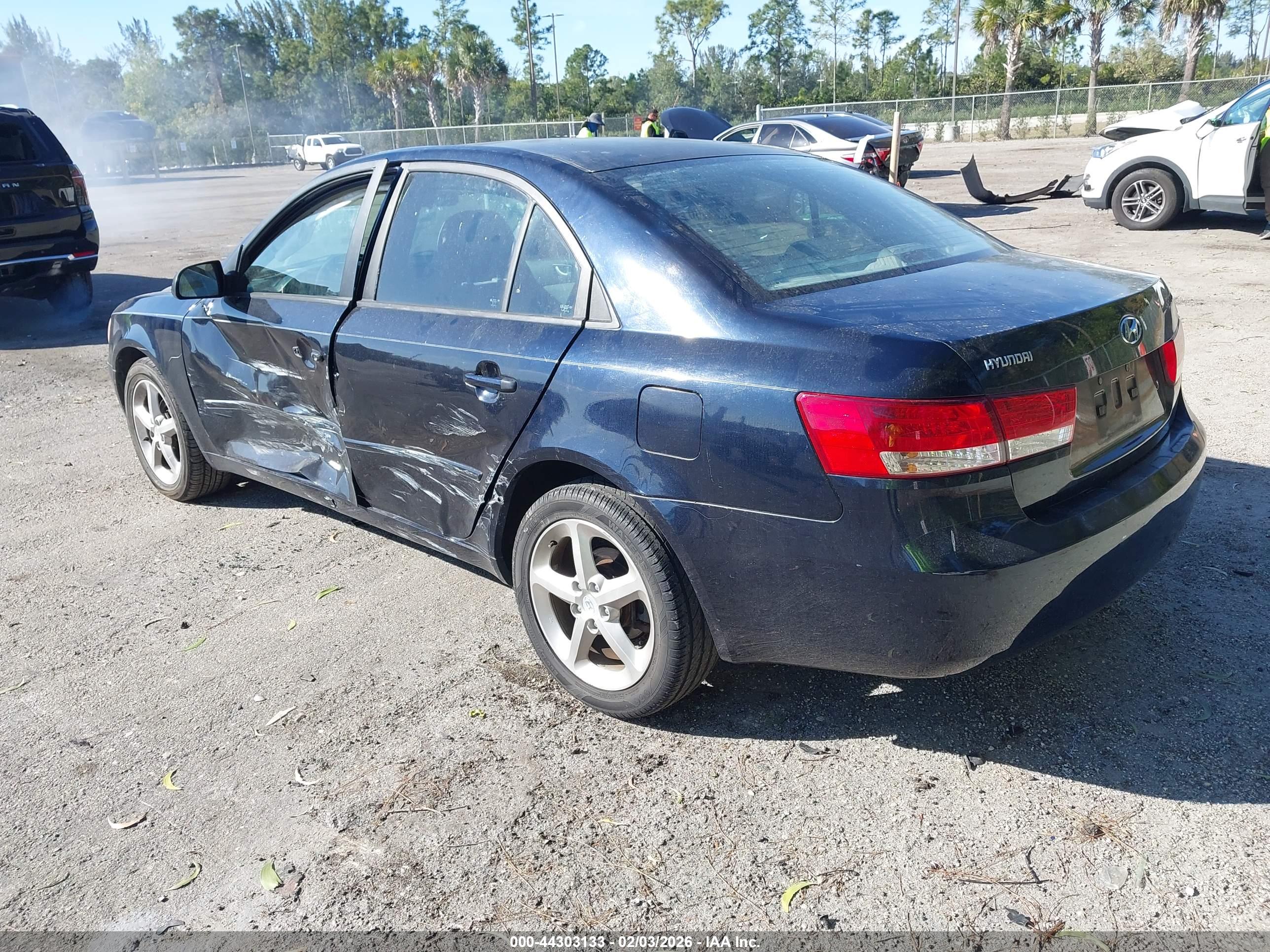 HYUNDAI SONATA image 3