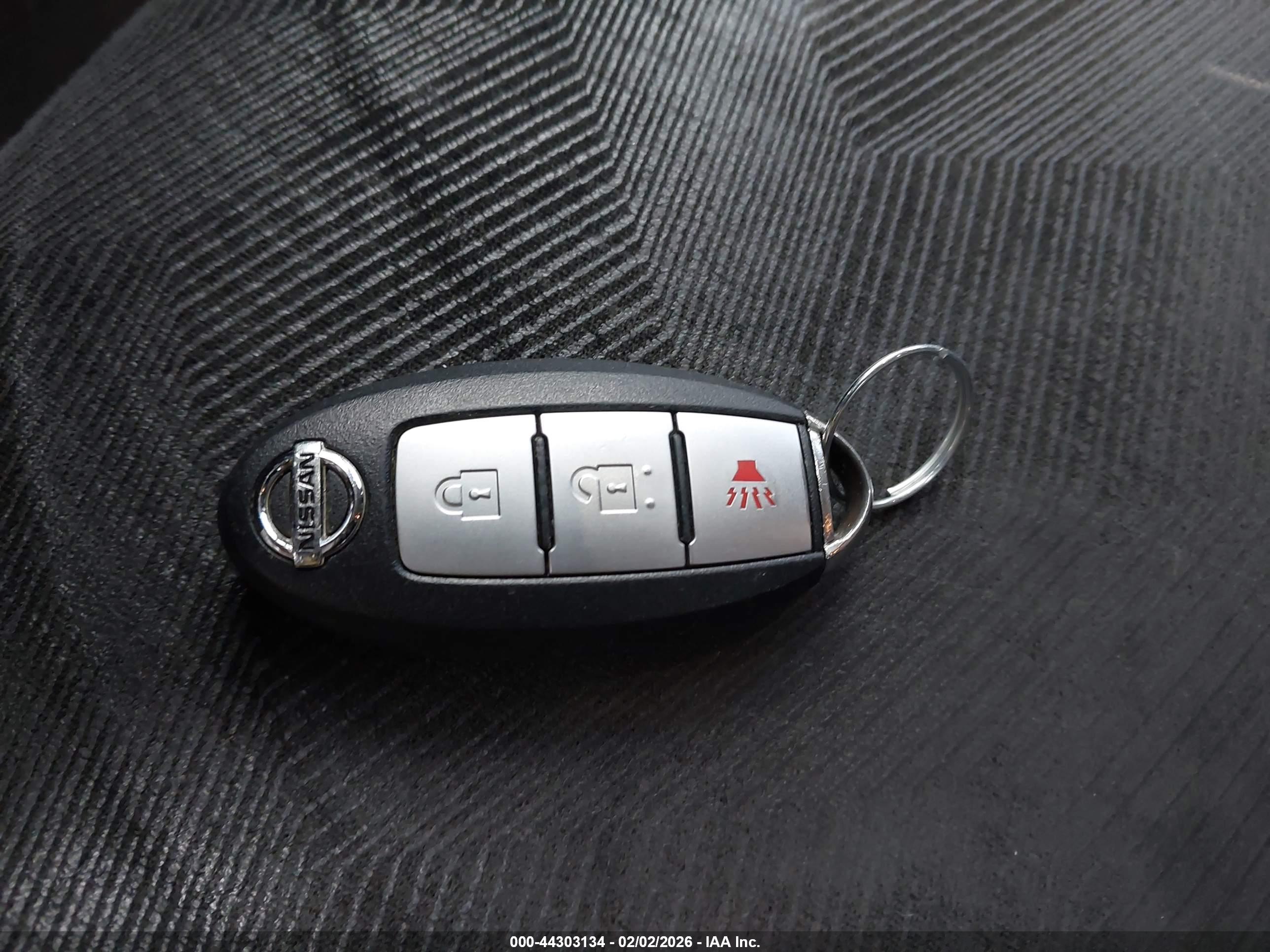NISSAN ROGUE image 11