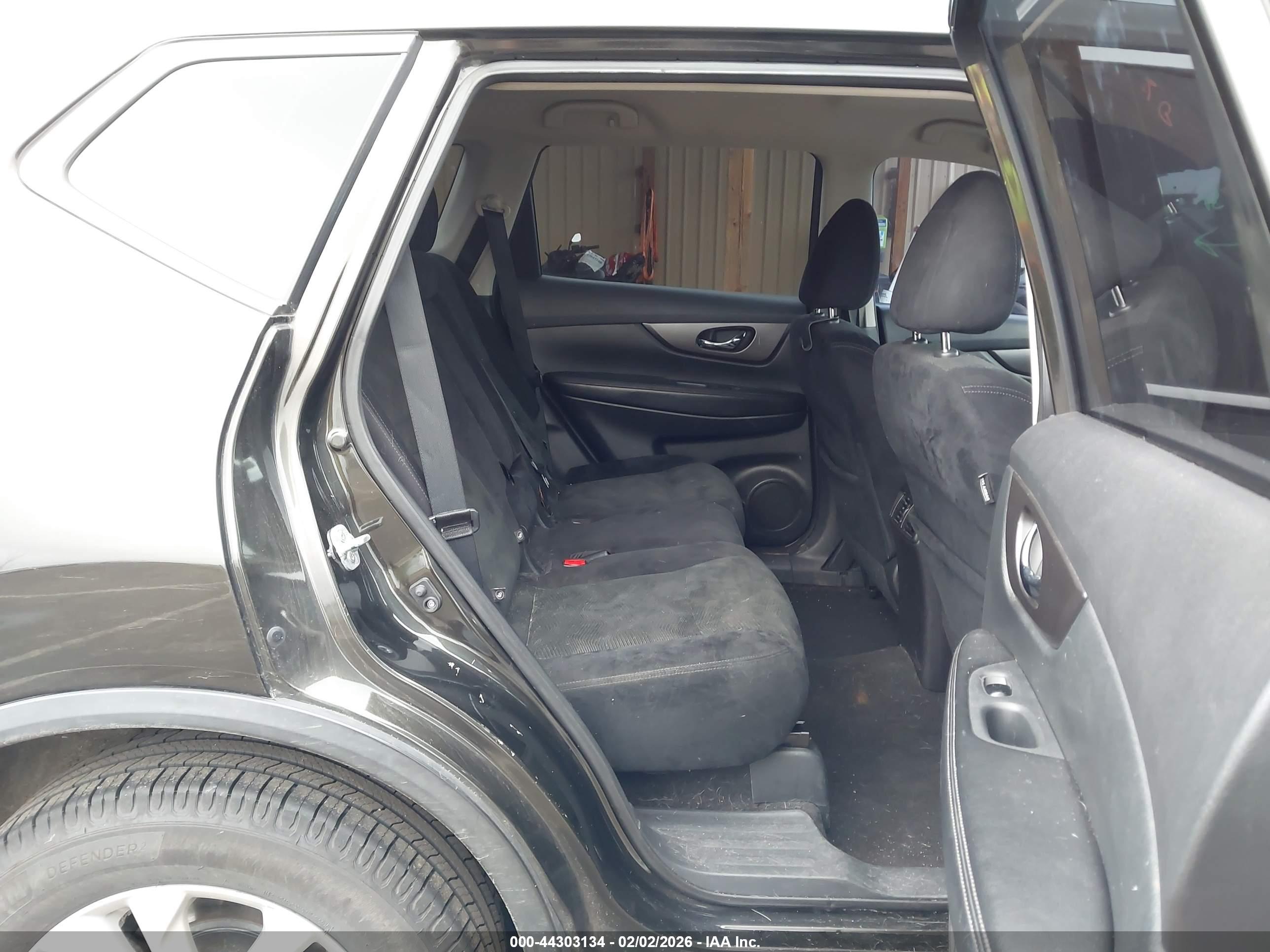 NISSAN ROGUE image 8