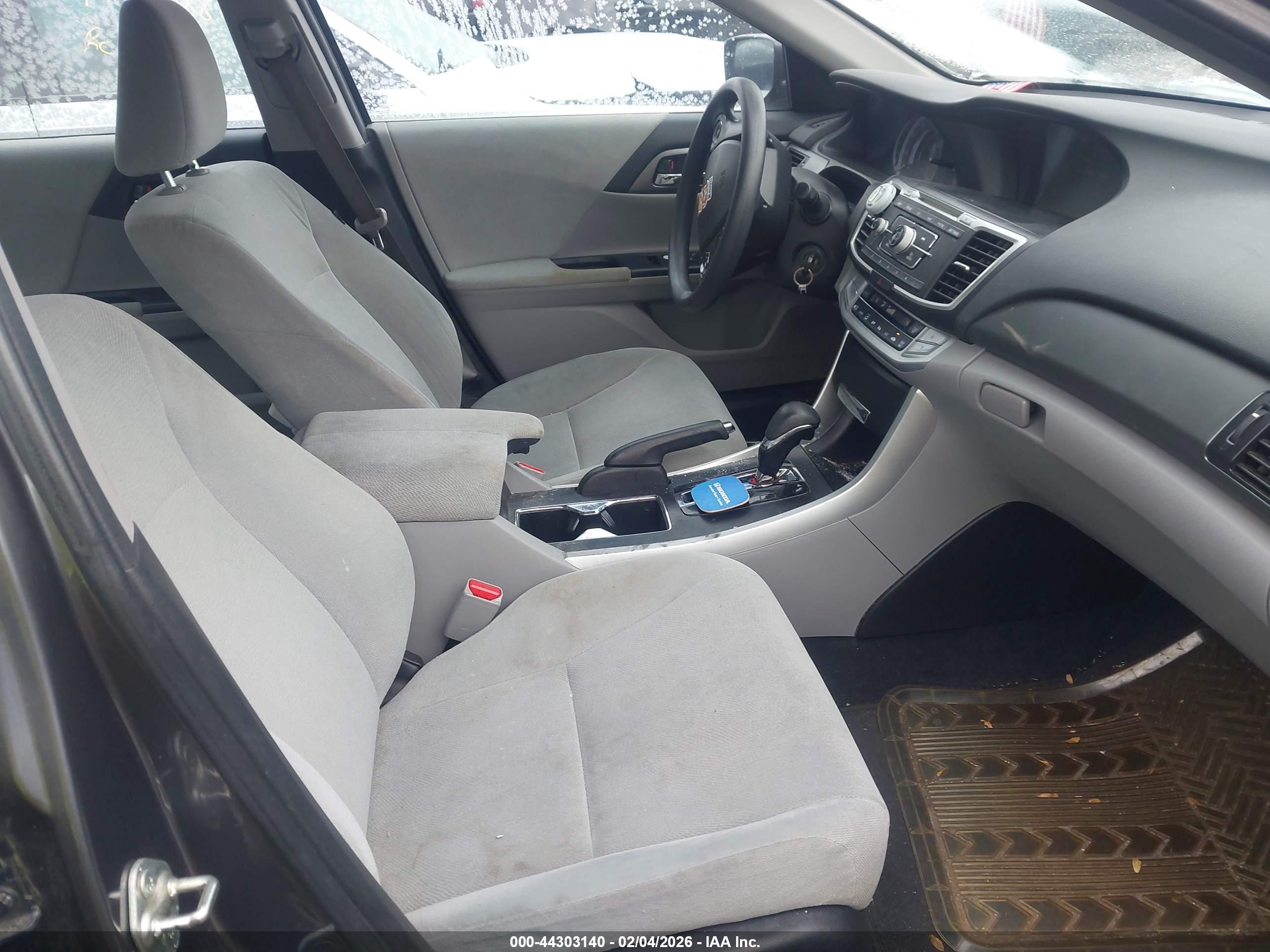 HONDA ACCORD image 5