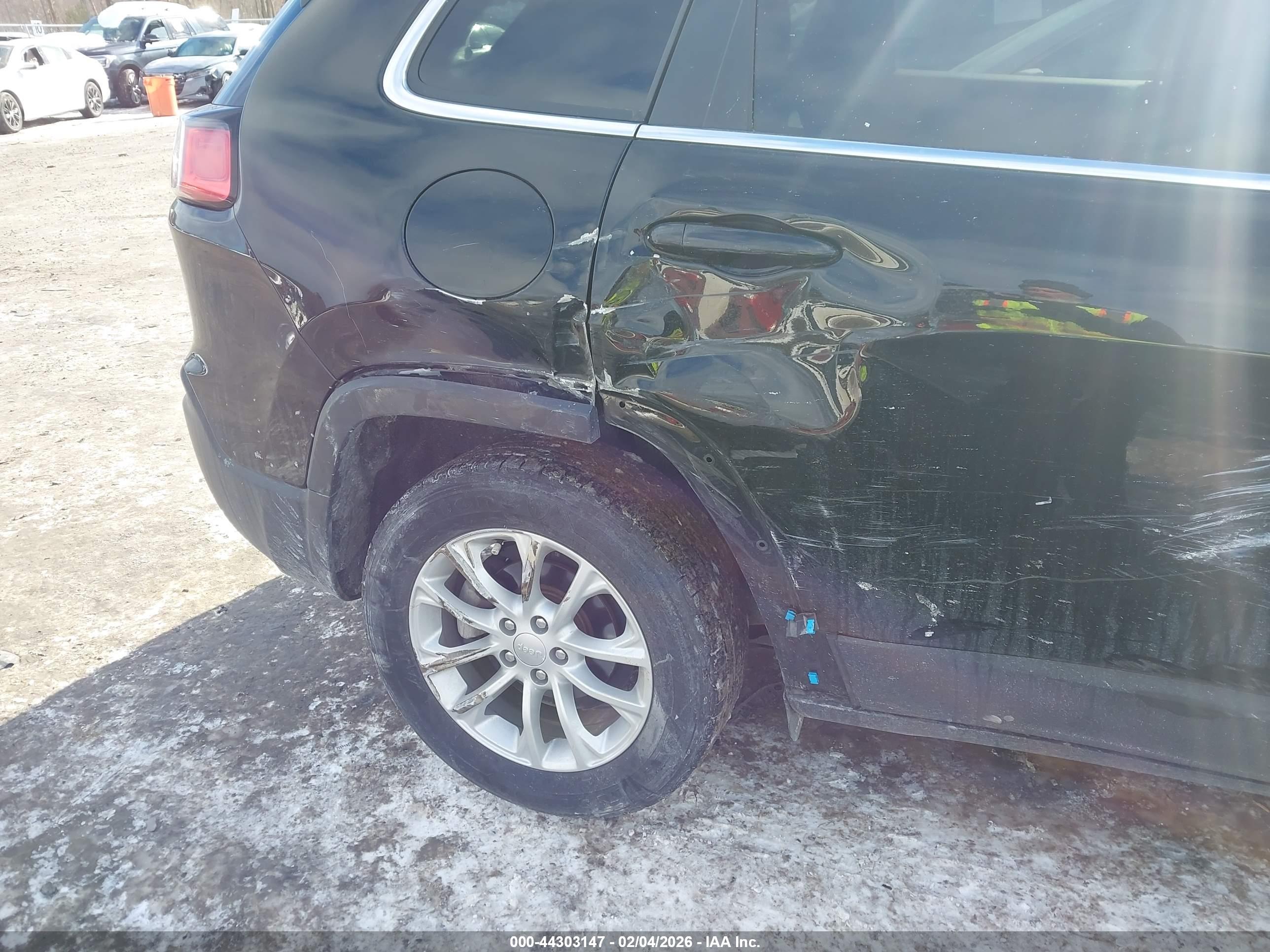 JEEP CHEROKEE image 6