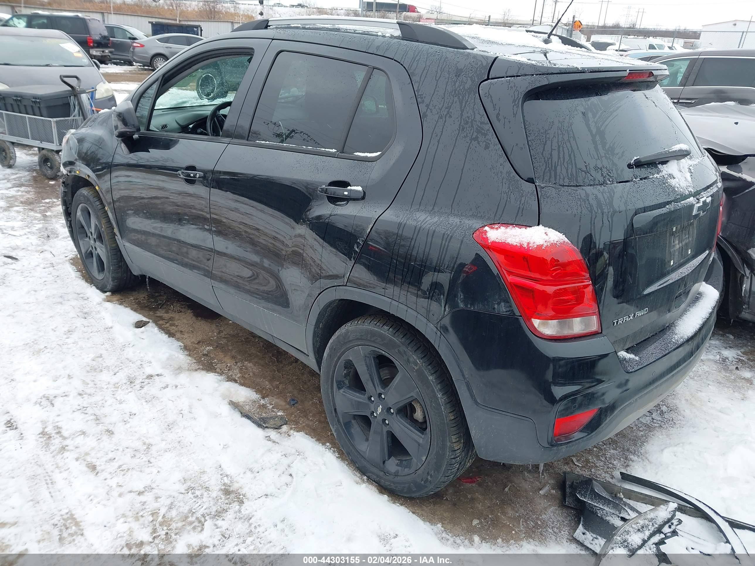 CHEVROLET TRAX image 3