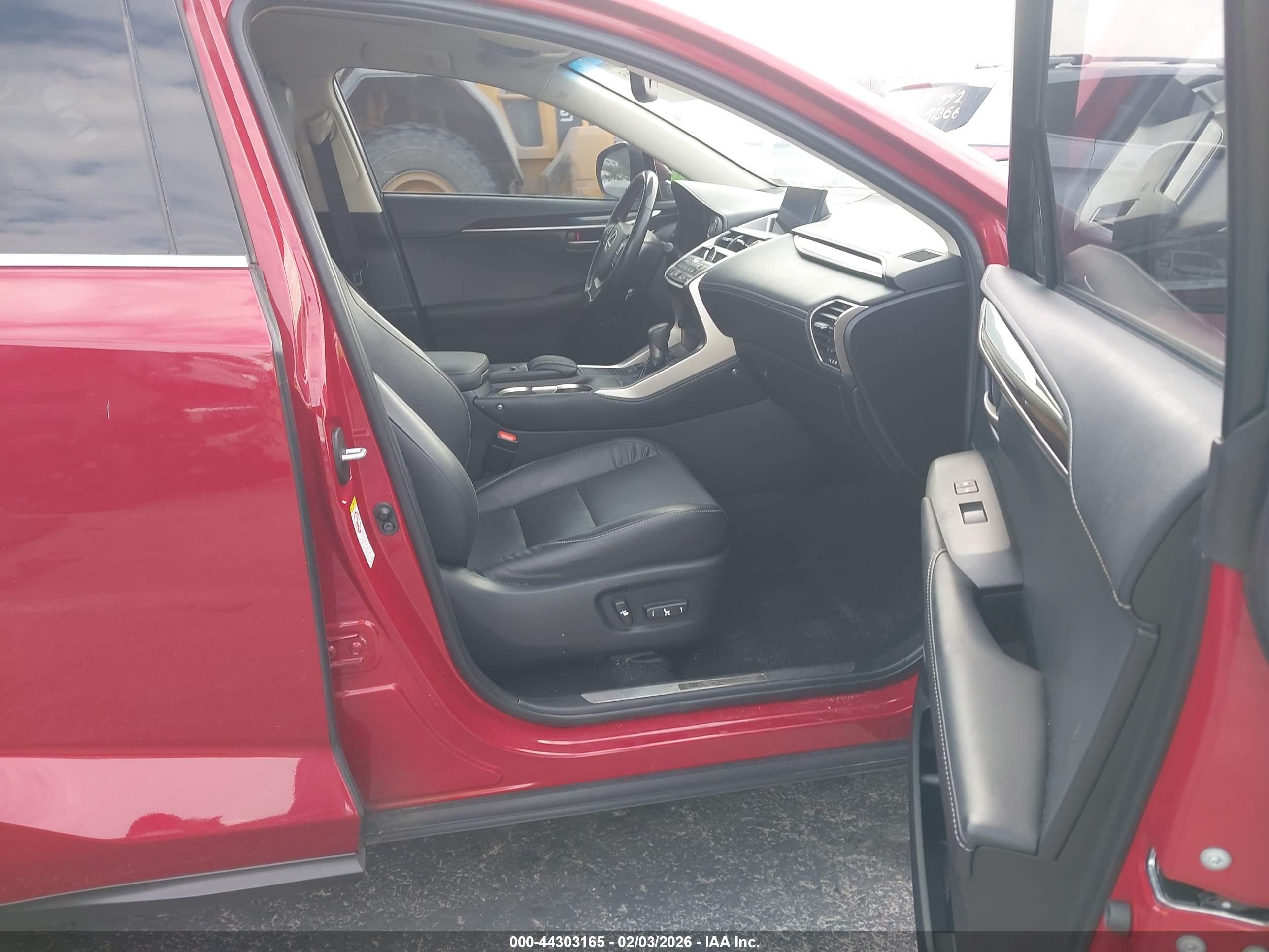 LEXUS NX image 5