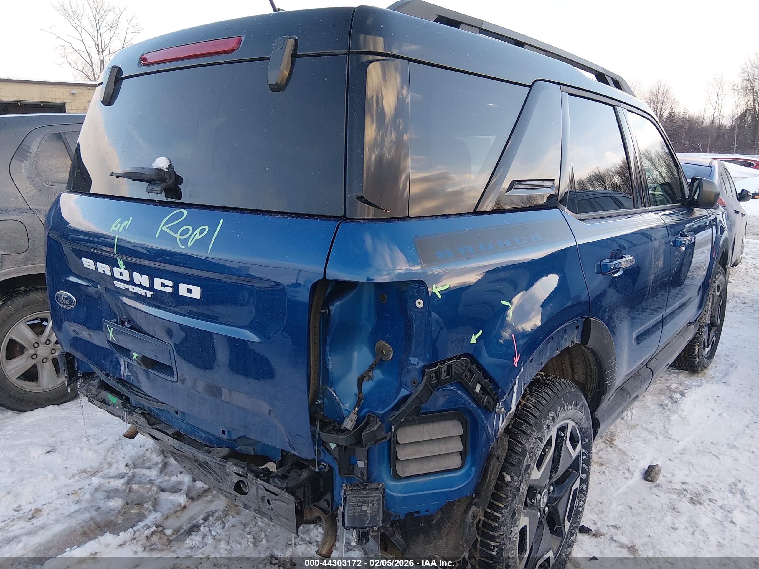 FORD BRONCO image 4