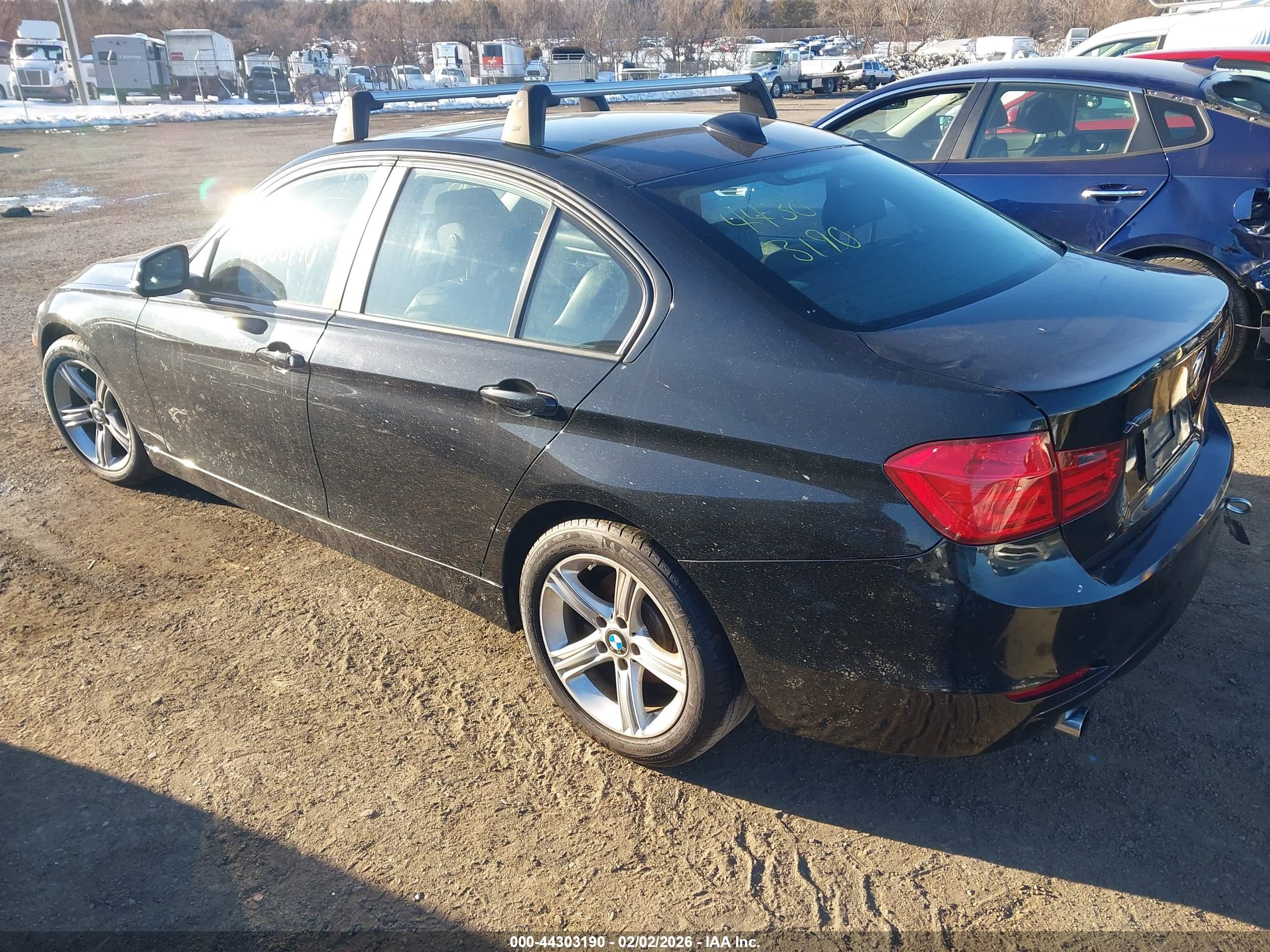 BMW 320I image 3
