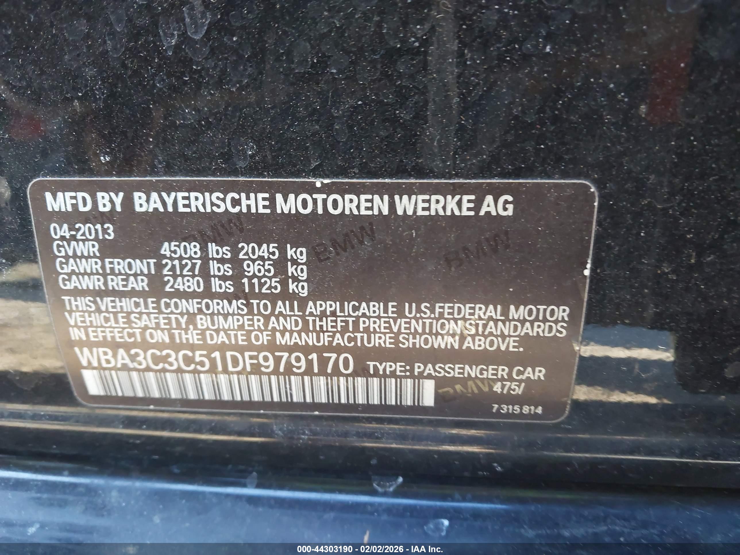 BMW 320I image 9