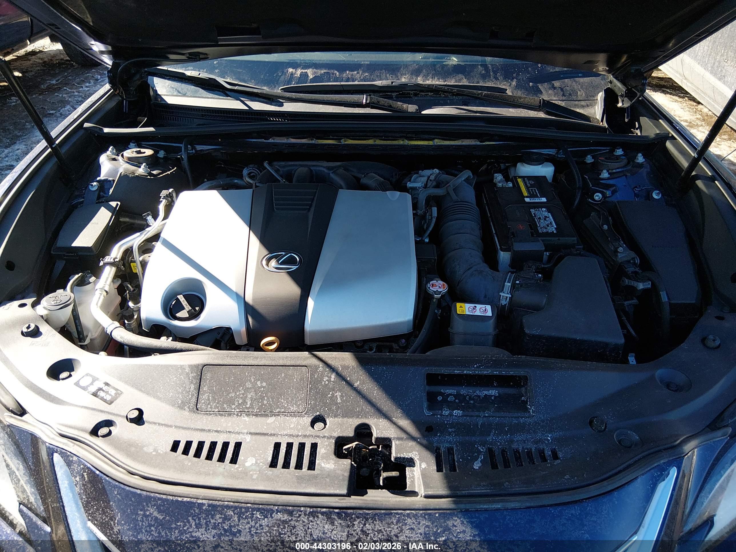 LEXUS ES image 10
