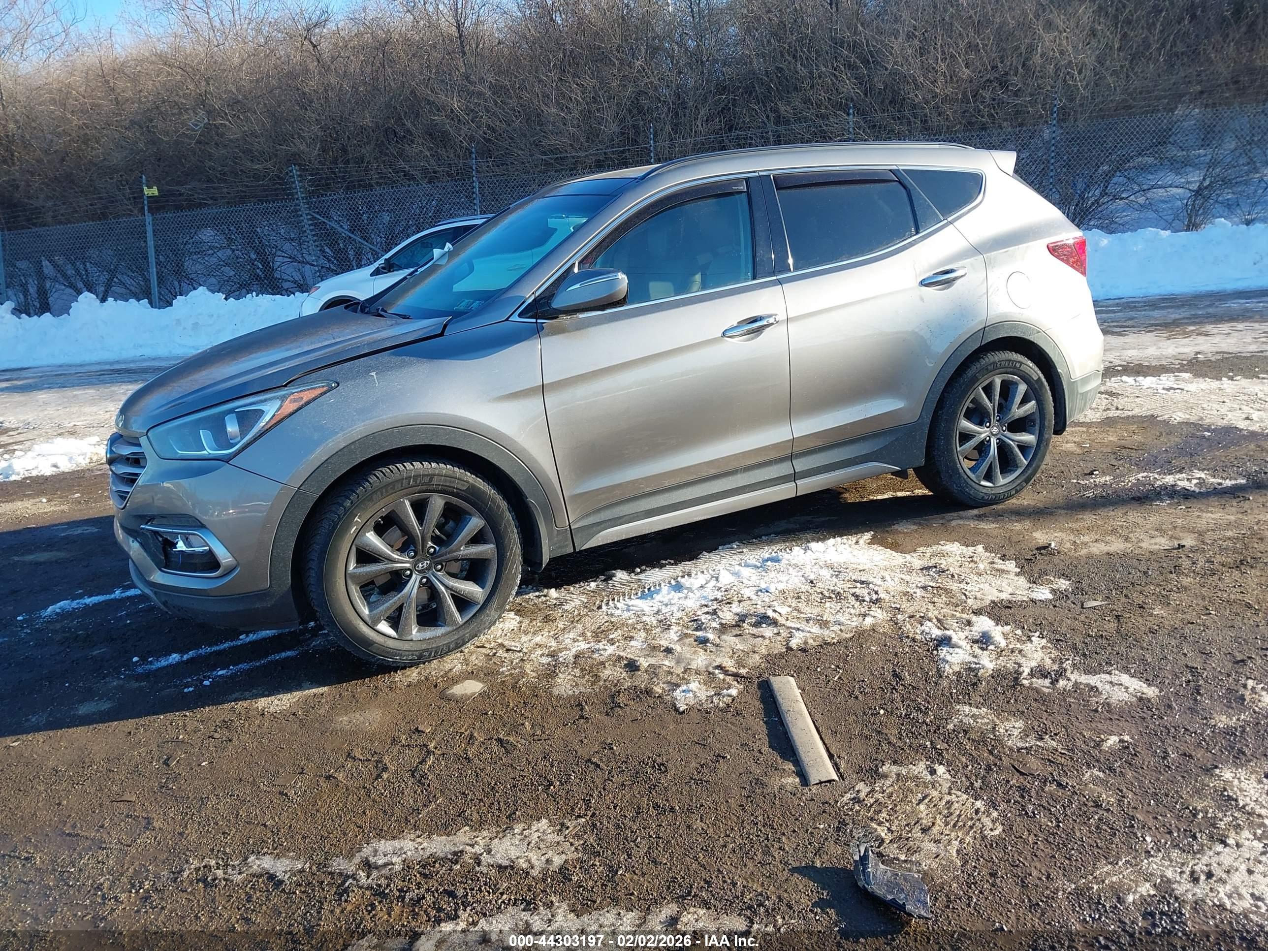 HYUNDAI SANTA image 2