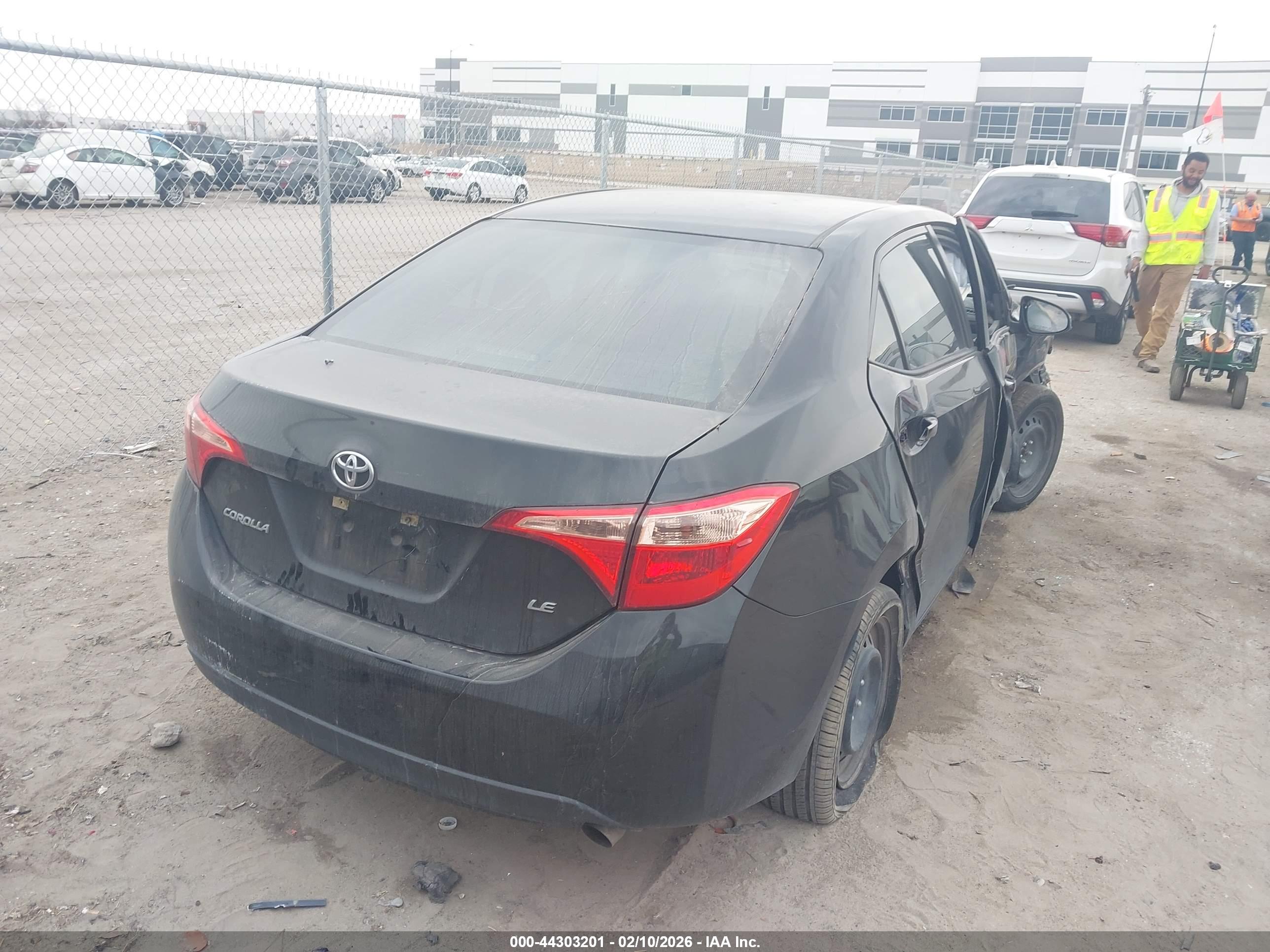 TOYOTA COROLLA image 4