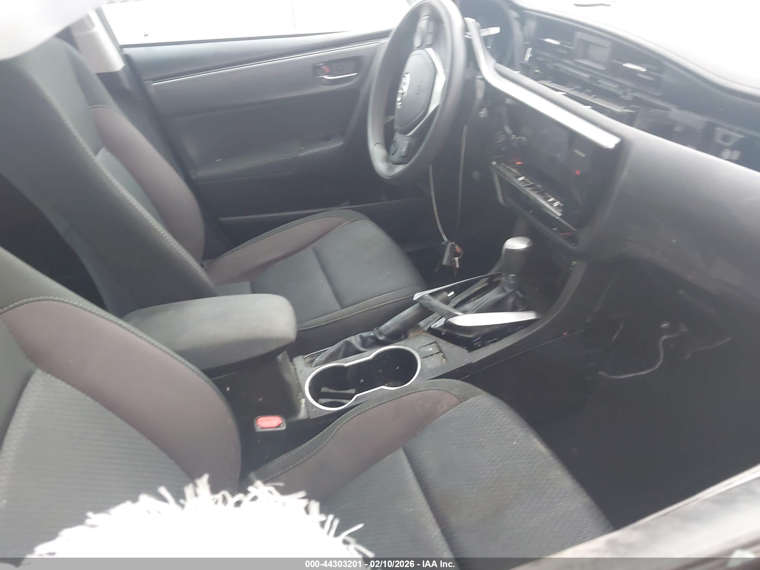 TOYOTA COROLLA image 5
