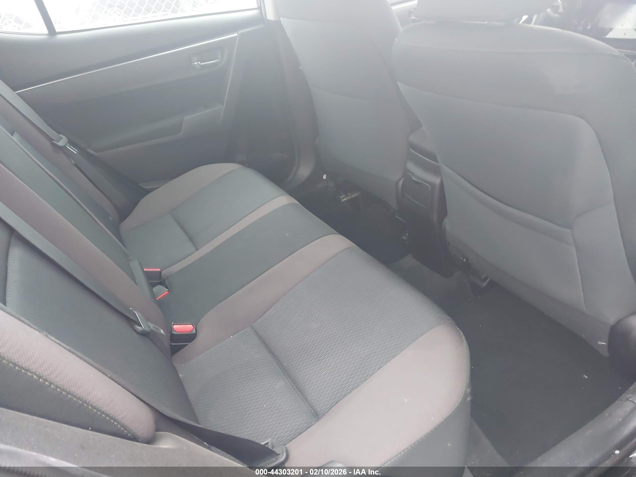 TOYOTA COROLLA image 8