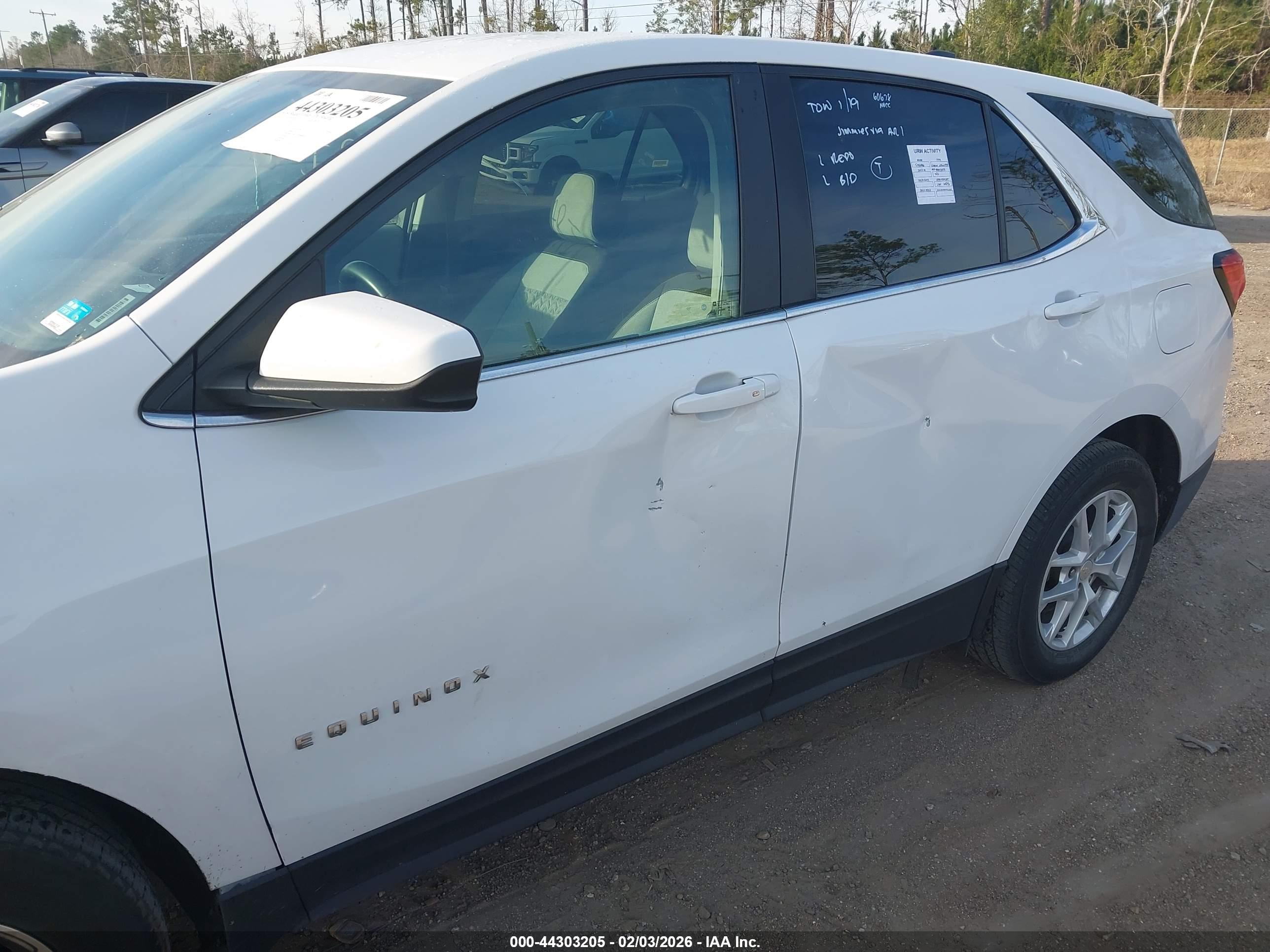 CHEVROLET EQUINOX image 6