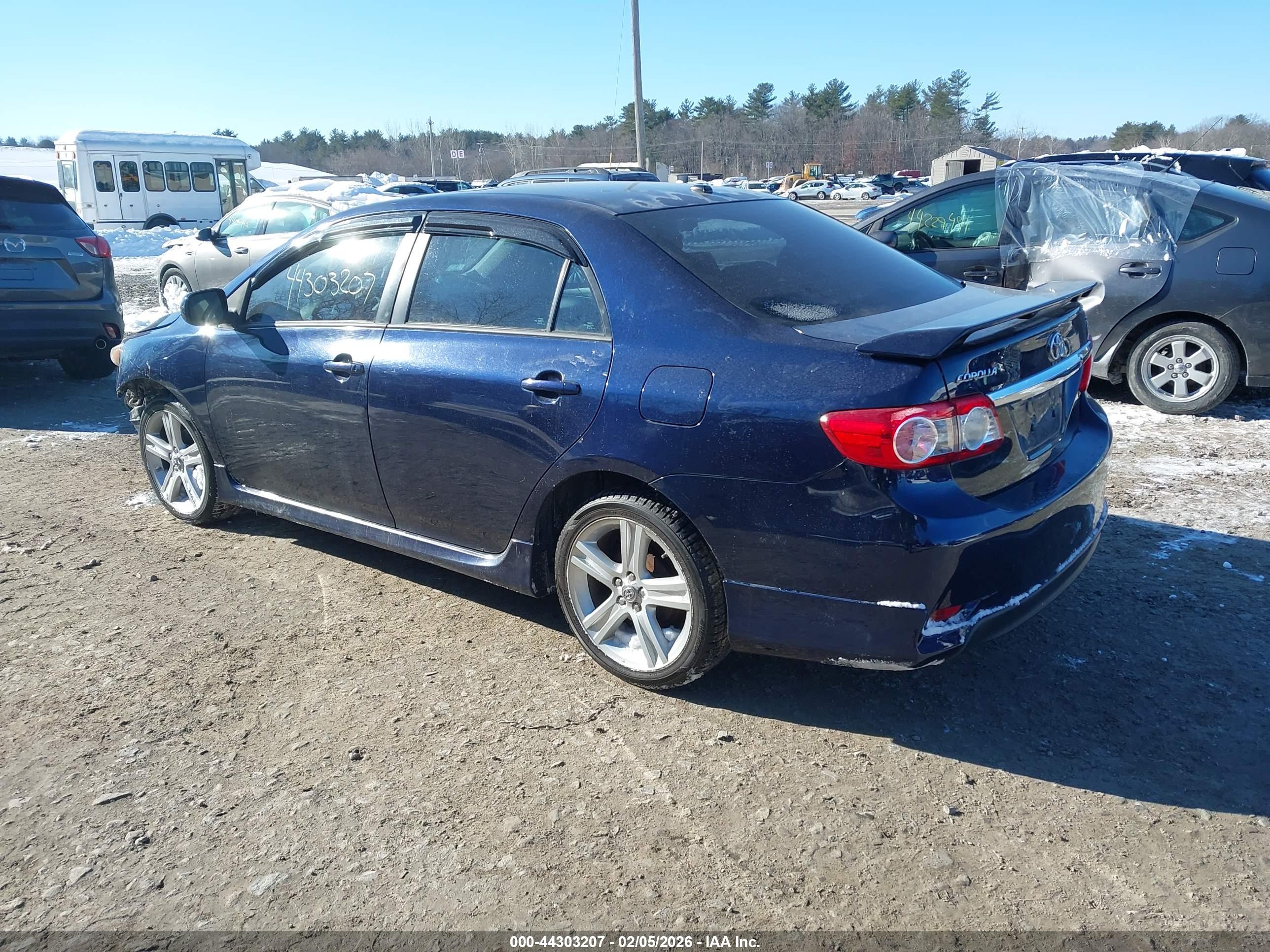 TOYOTA COROLLA image 3