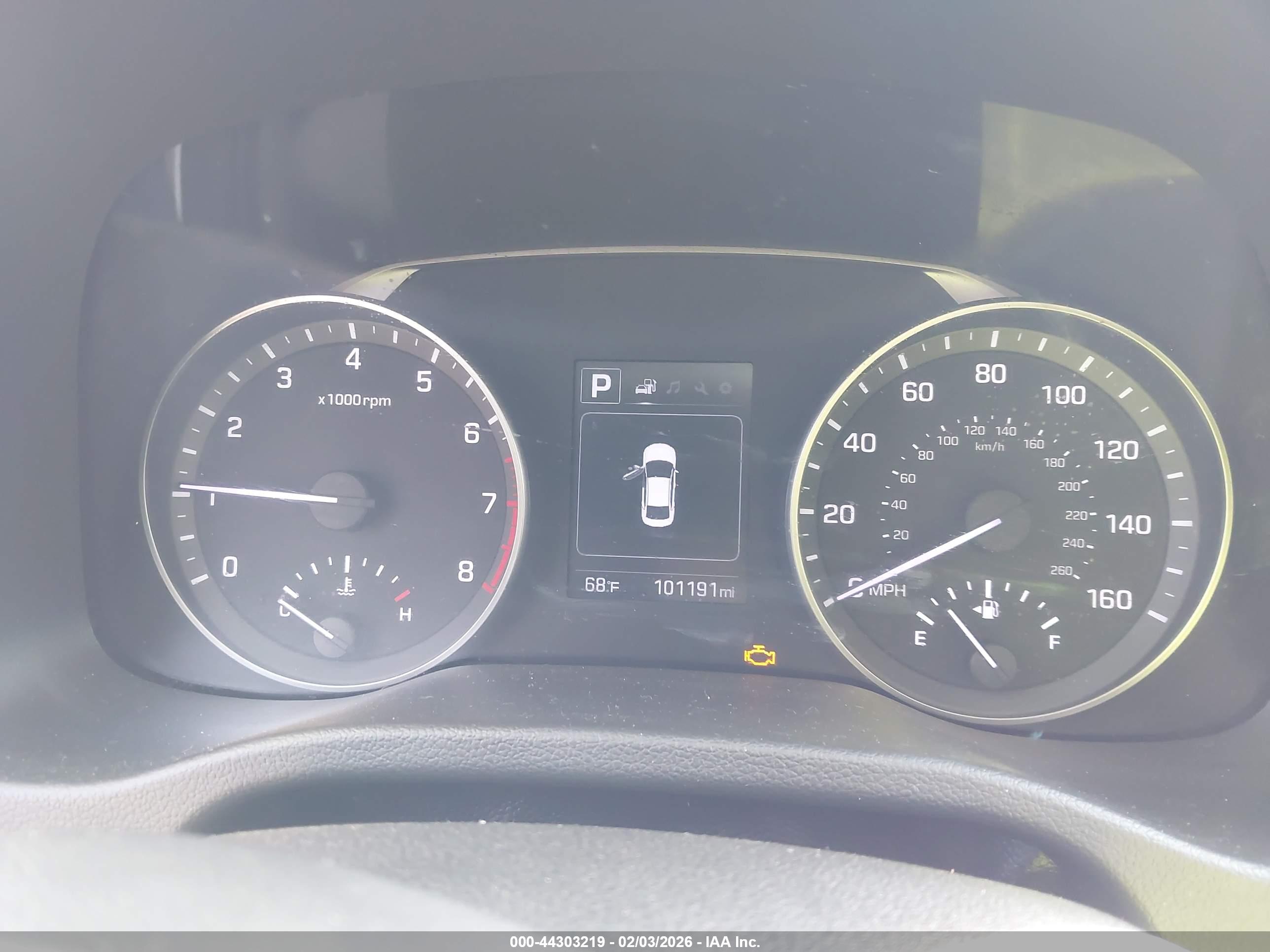 HYUNDAI ELANTRA image 7