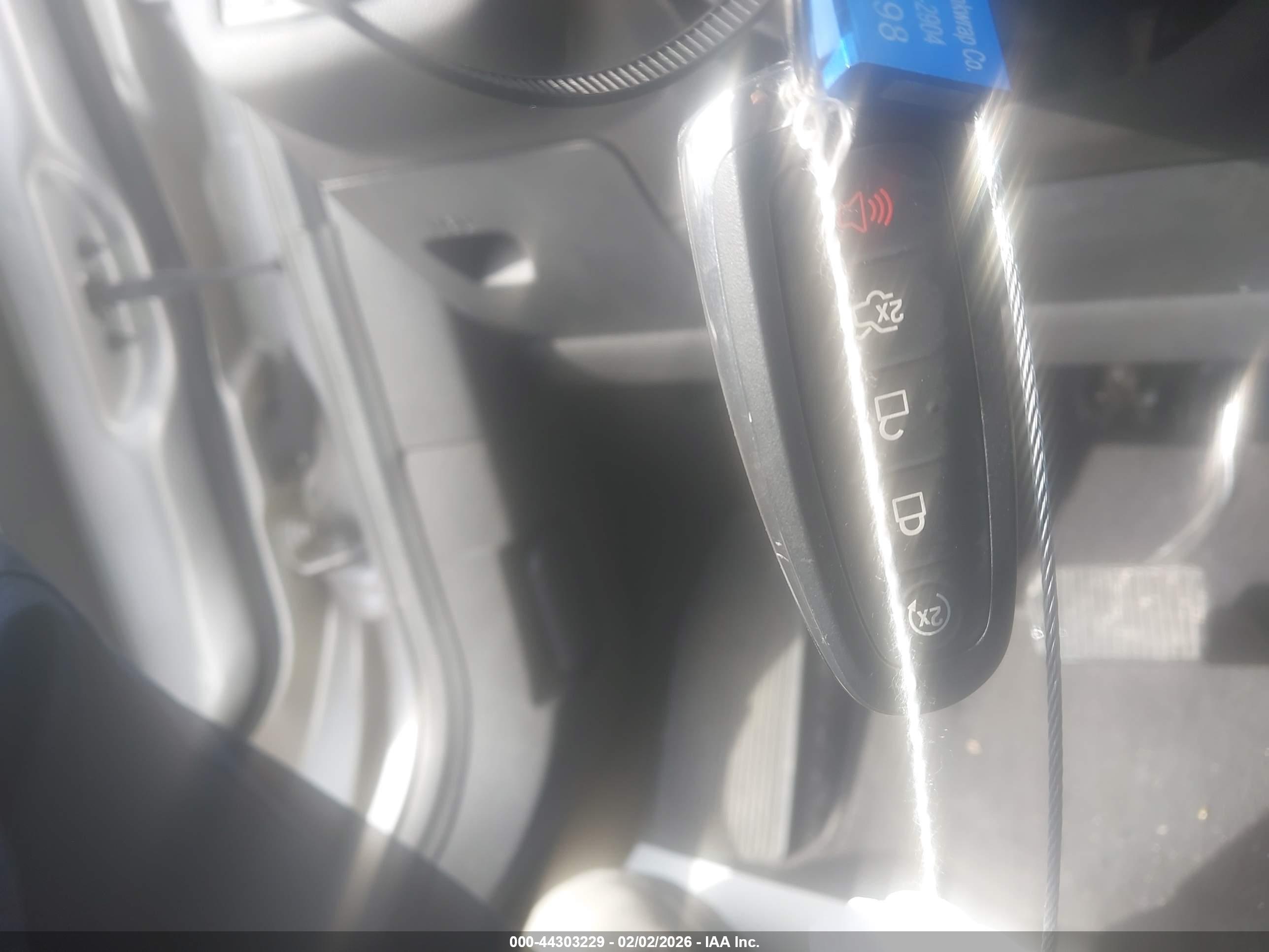 FORD ESCAPE image 11