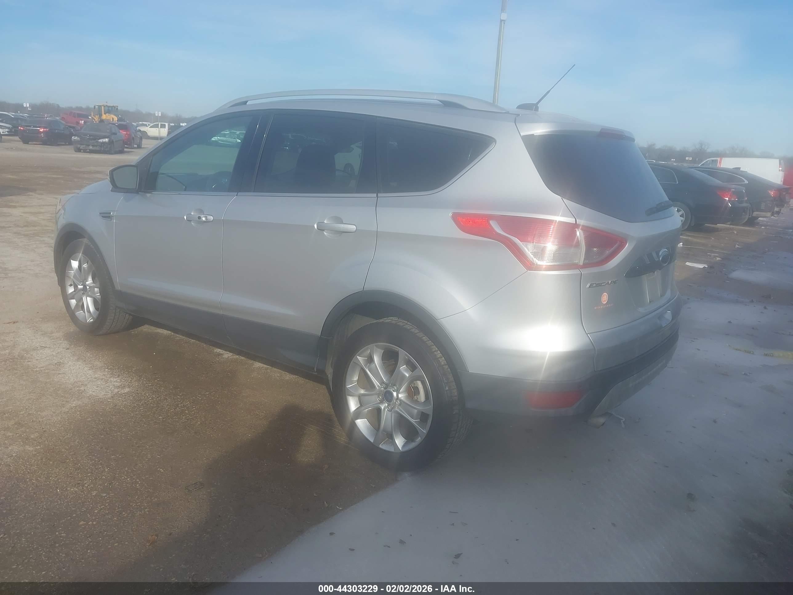 FORD ESCAPE image 3
