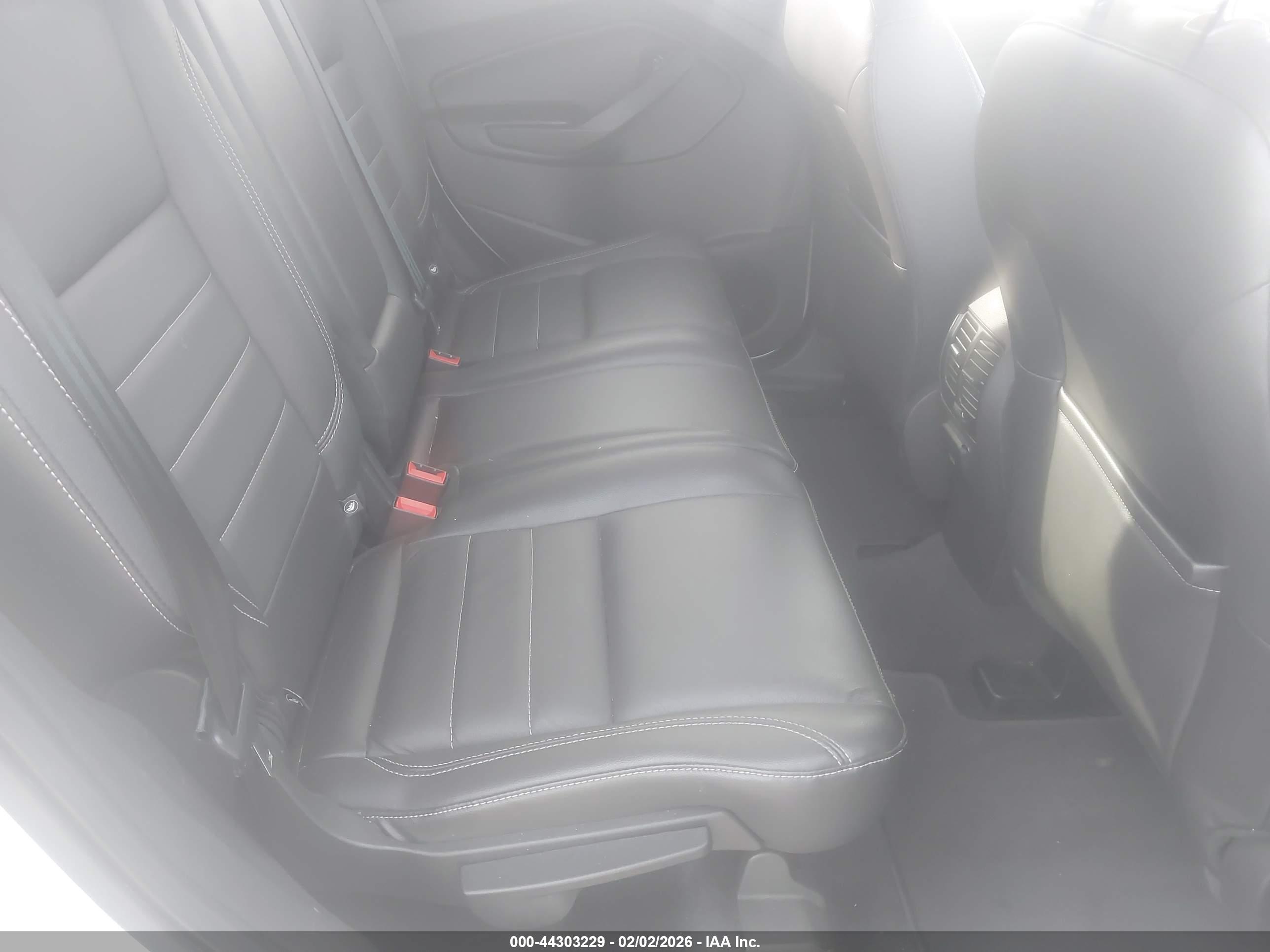 FORD ESCAPE image 8