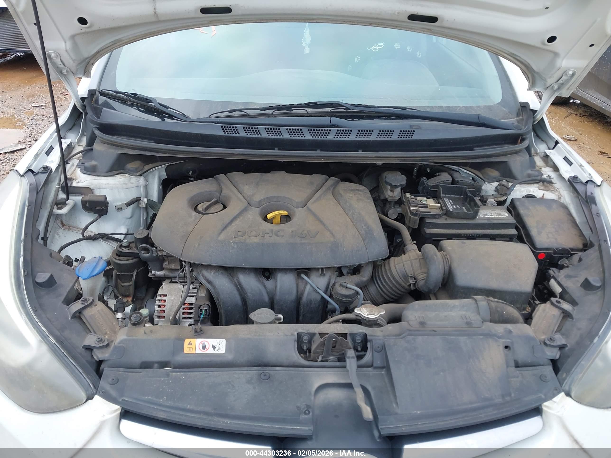 HYUNDAI ELANTRA image 10