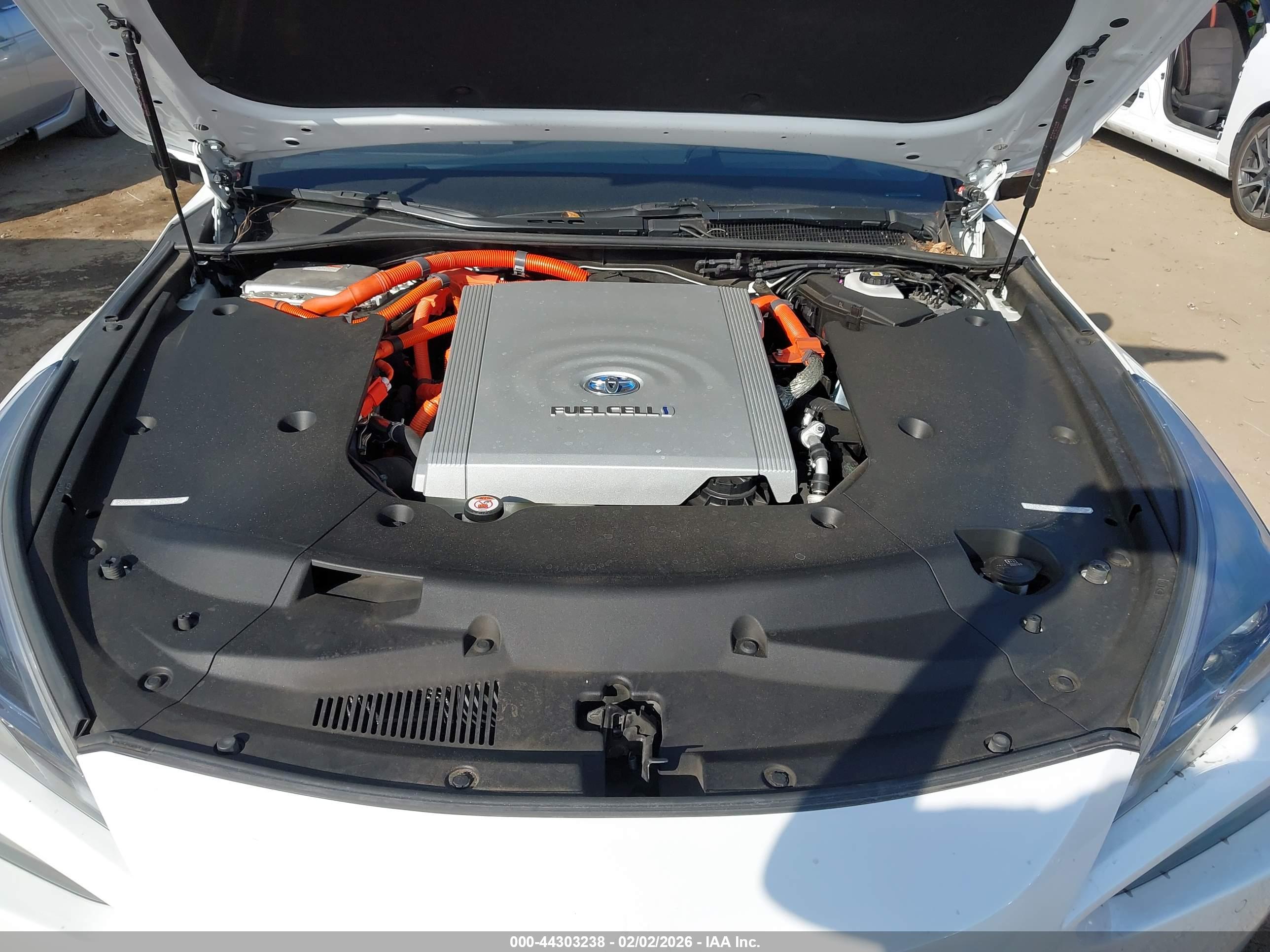 TOYOTA MIRAI image 10