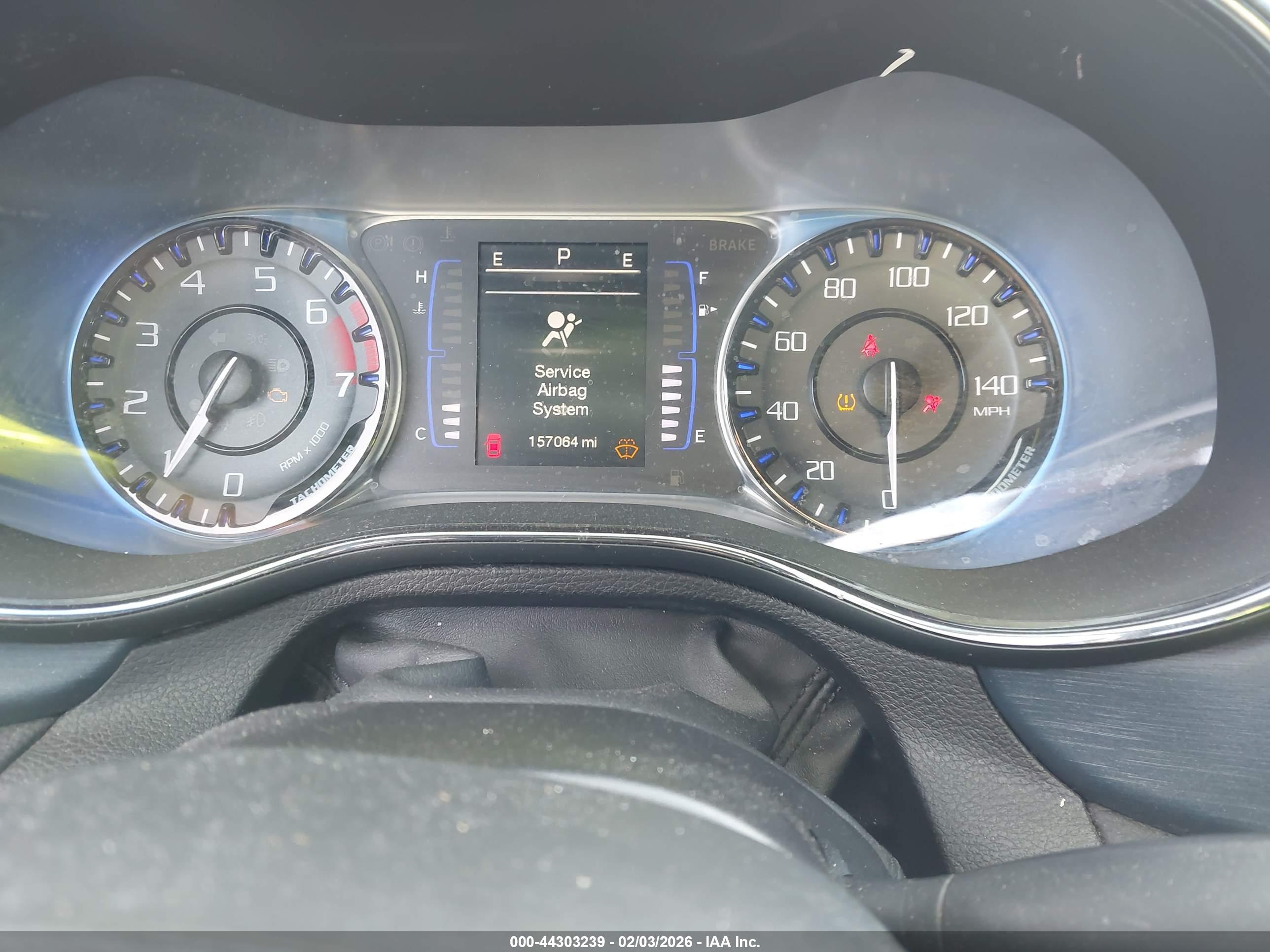 CHRYSLER 200 image 7
