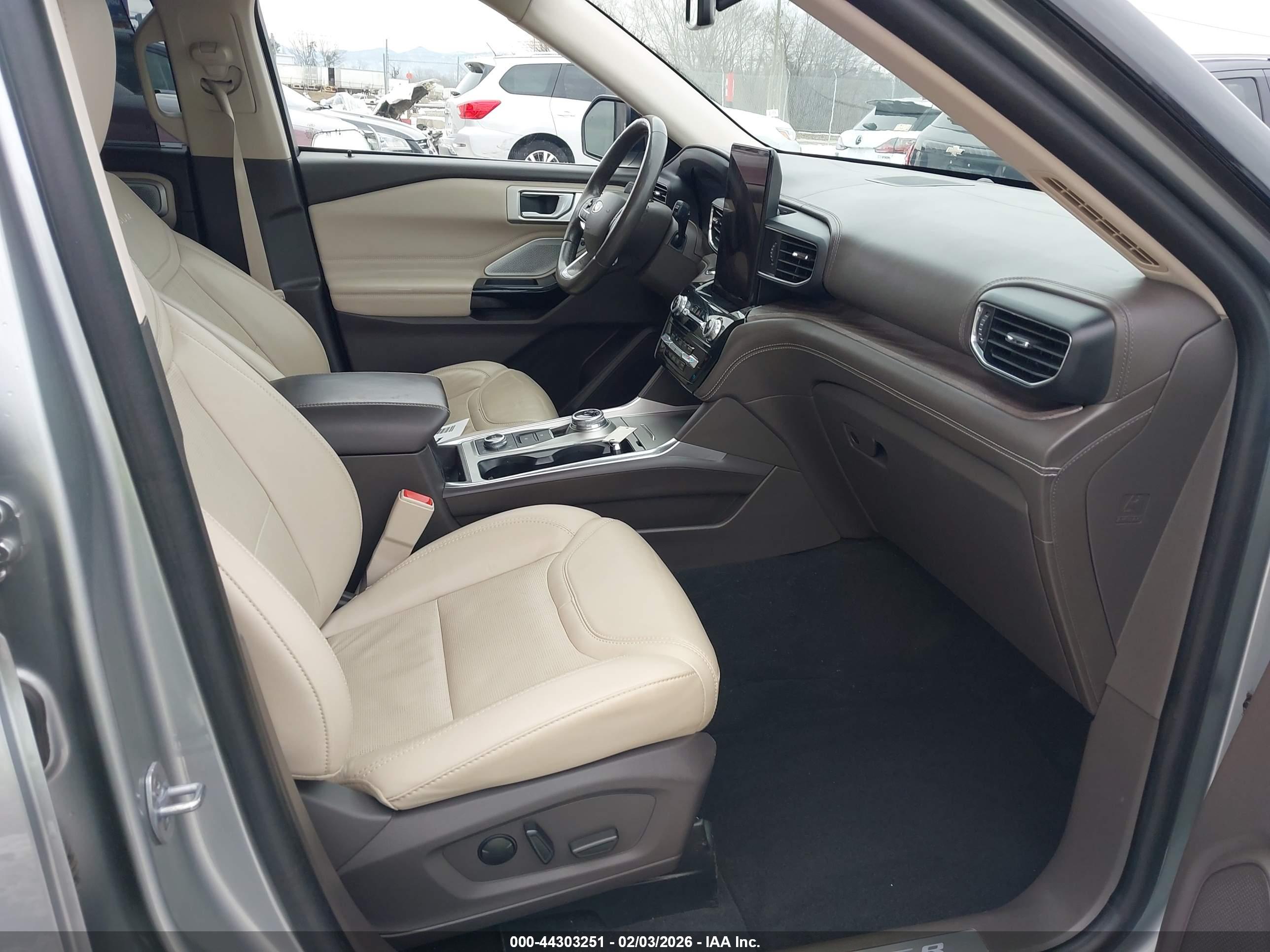 FORD EXPLORER image 5