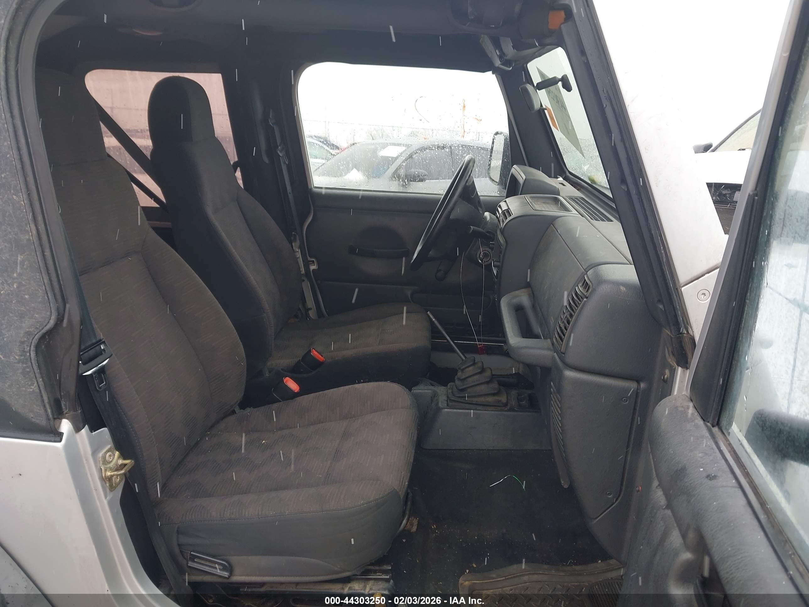 JEEP WRANGLER image 5