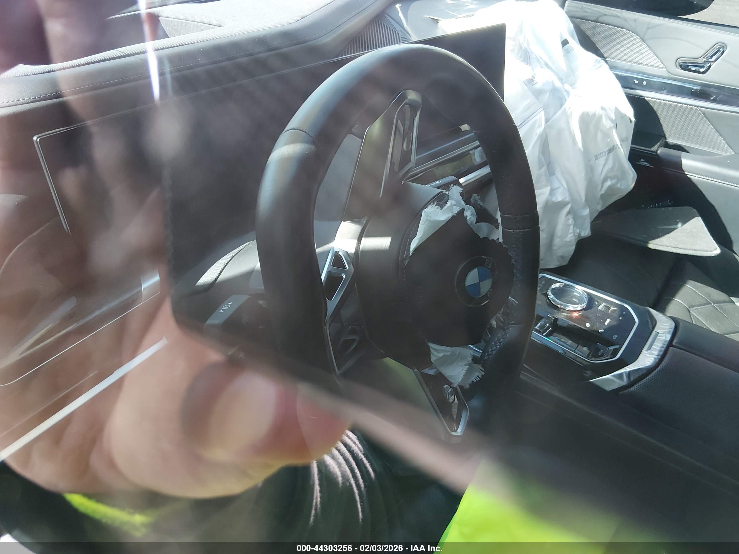 BMW 740I image 7