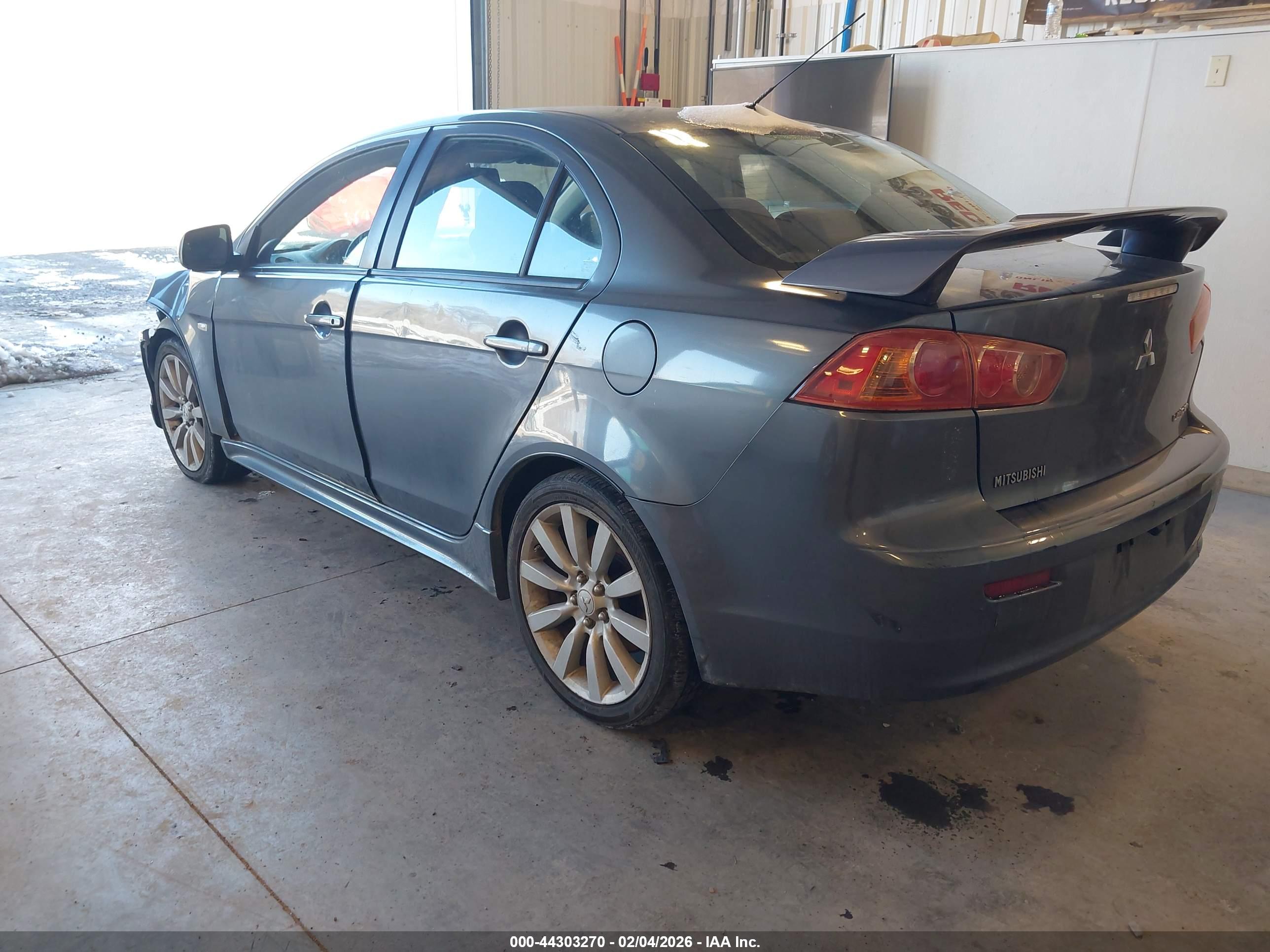 MITSUBISHI LANCER image 3