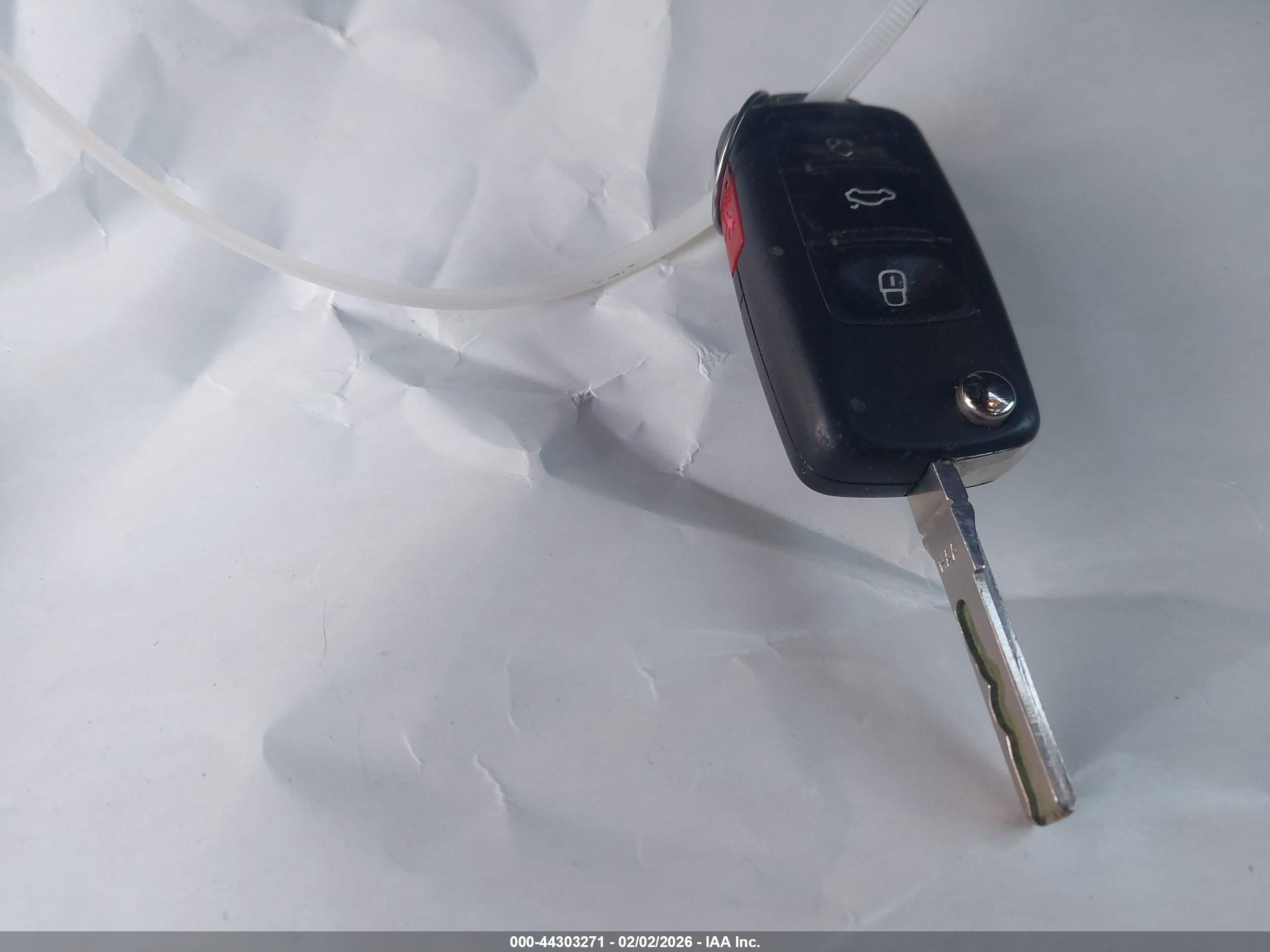 VOLKSWAGEN TIGUAN image 11