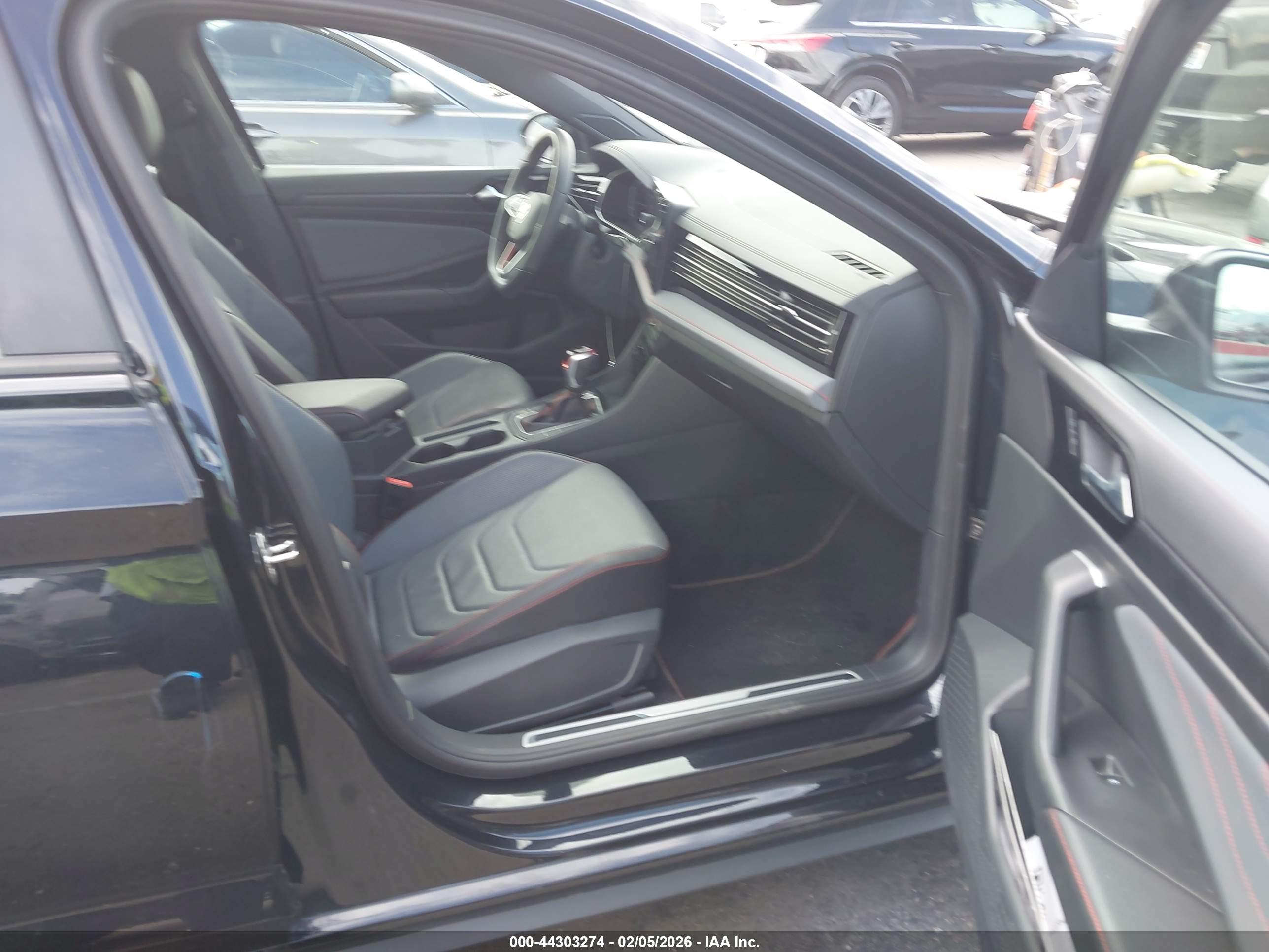 VOLKSWAGEN JETTA image 5