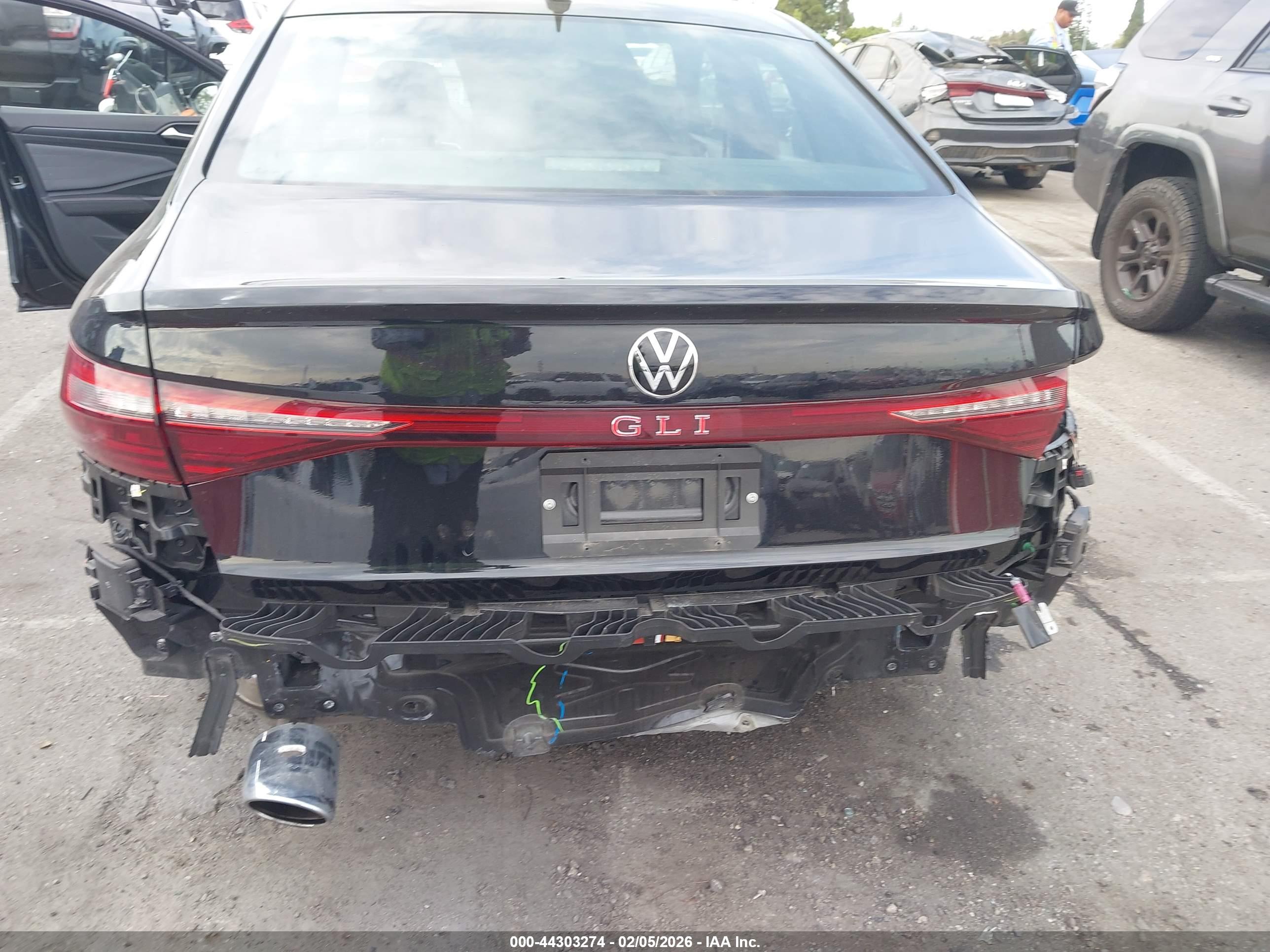VOLKSWAGEN JETTA image 6