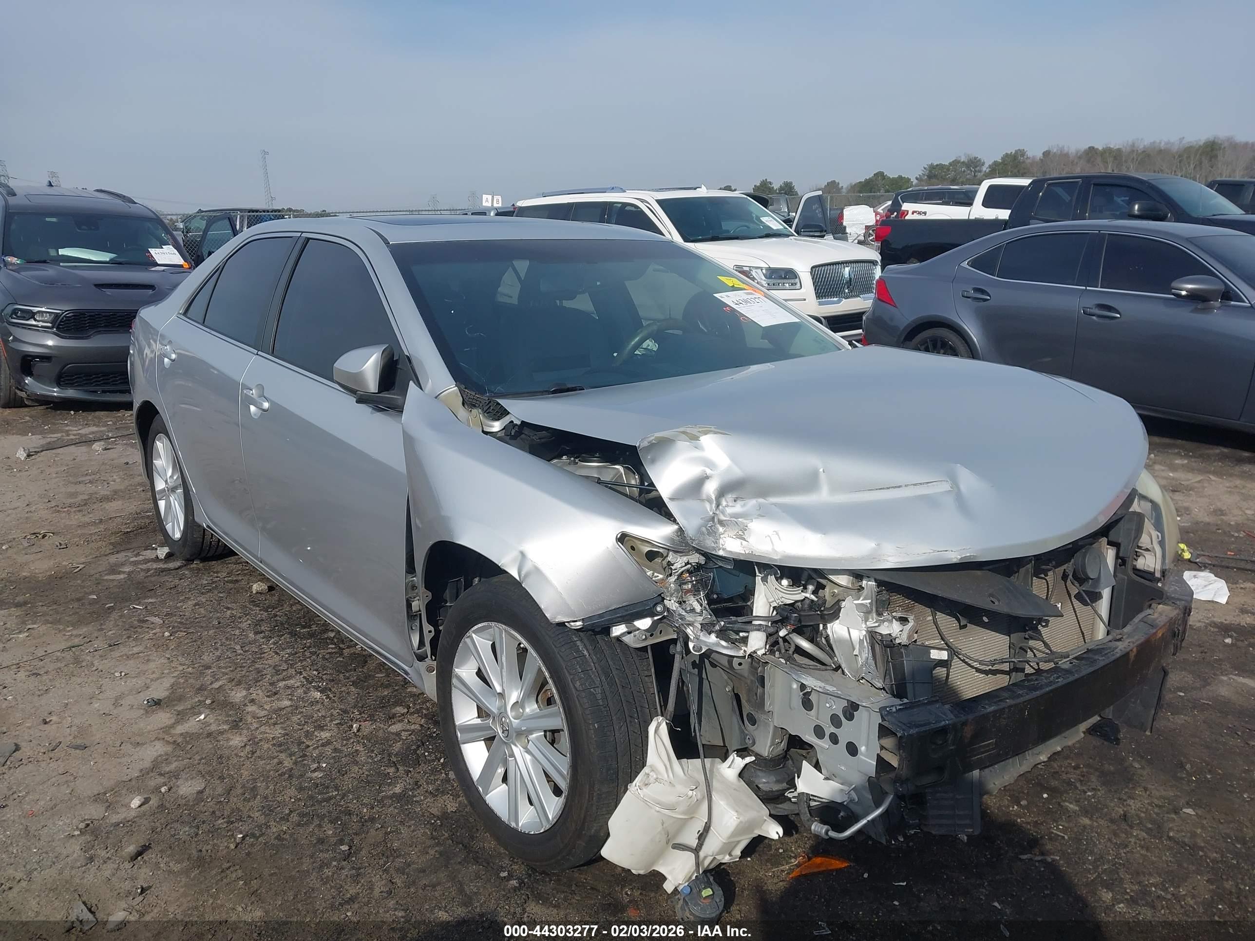 TOYOTA CAMRY image 6