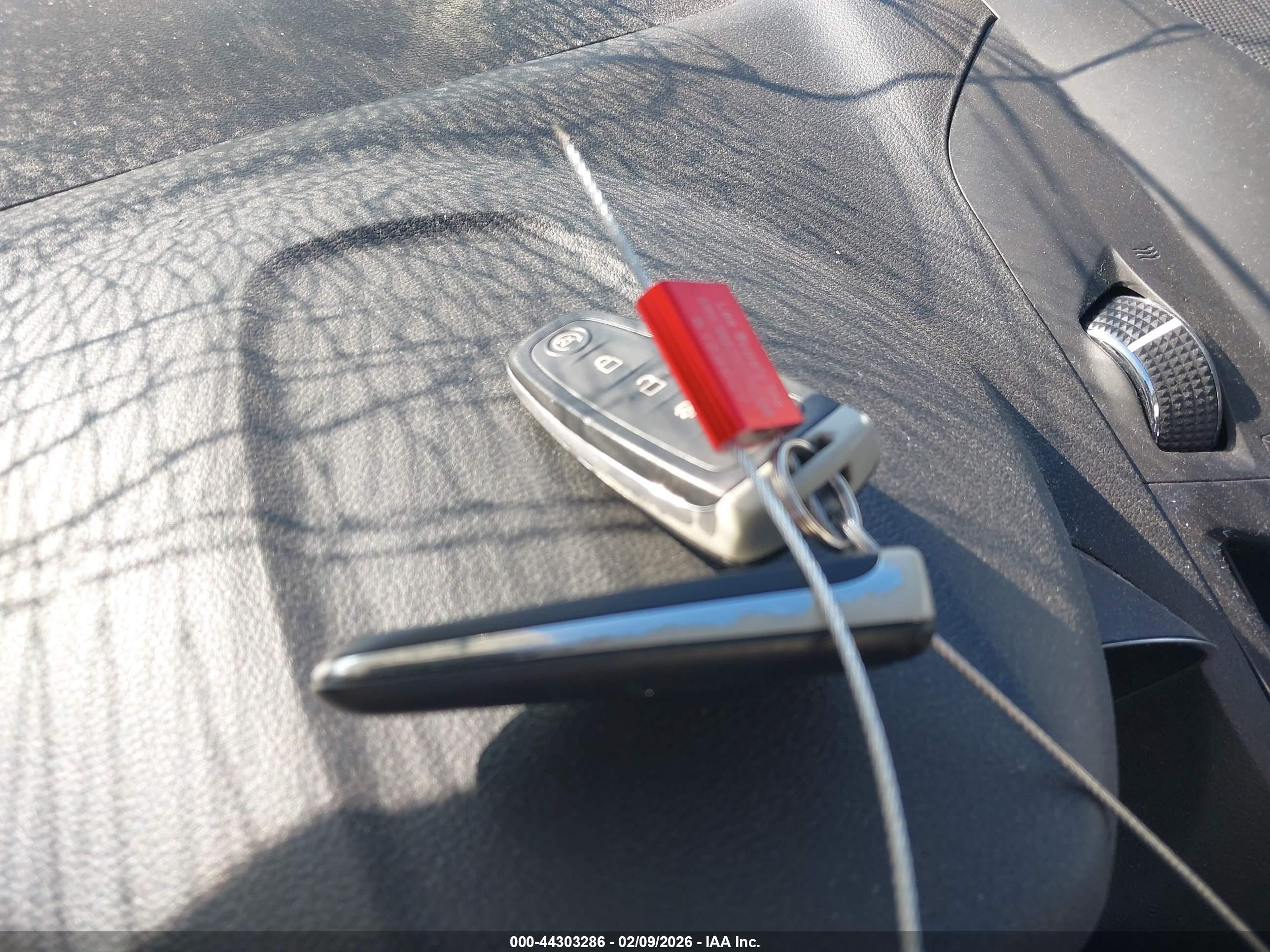 FORD ESCAPE image 11
