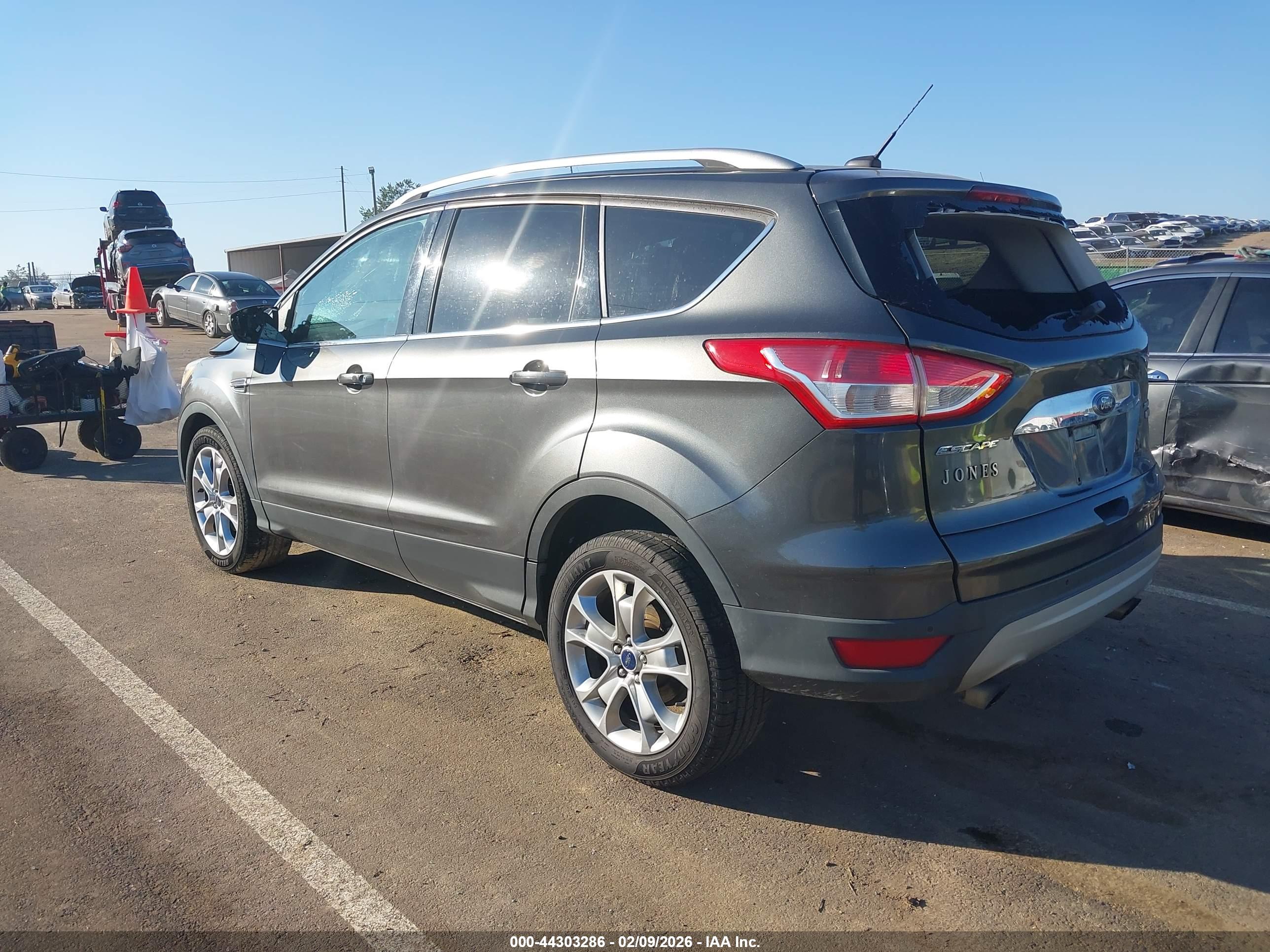 FORD ESCAPE image 3