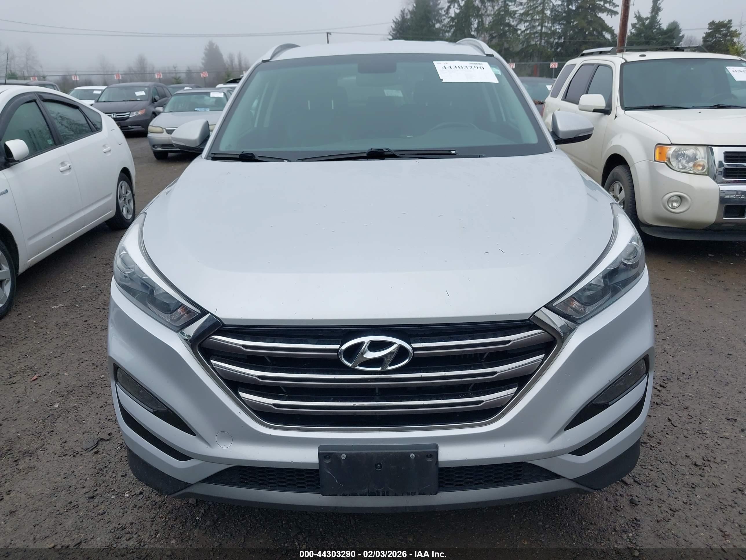 HYUNDAI TUCSON image 6