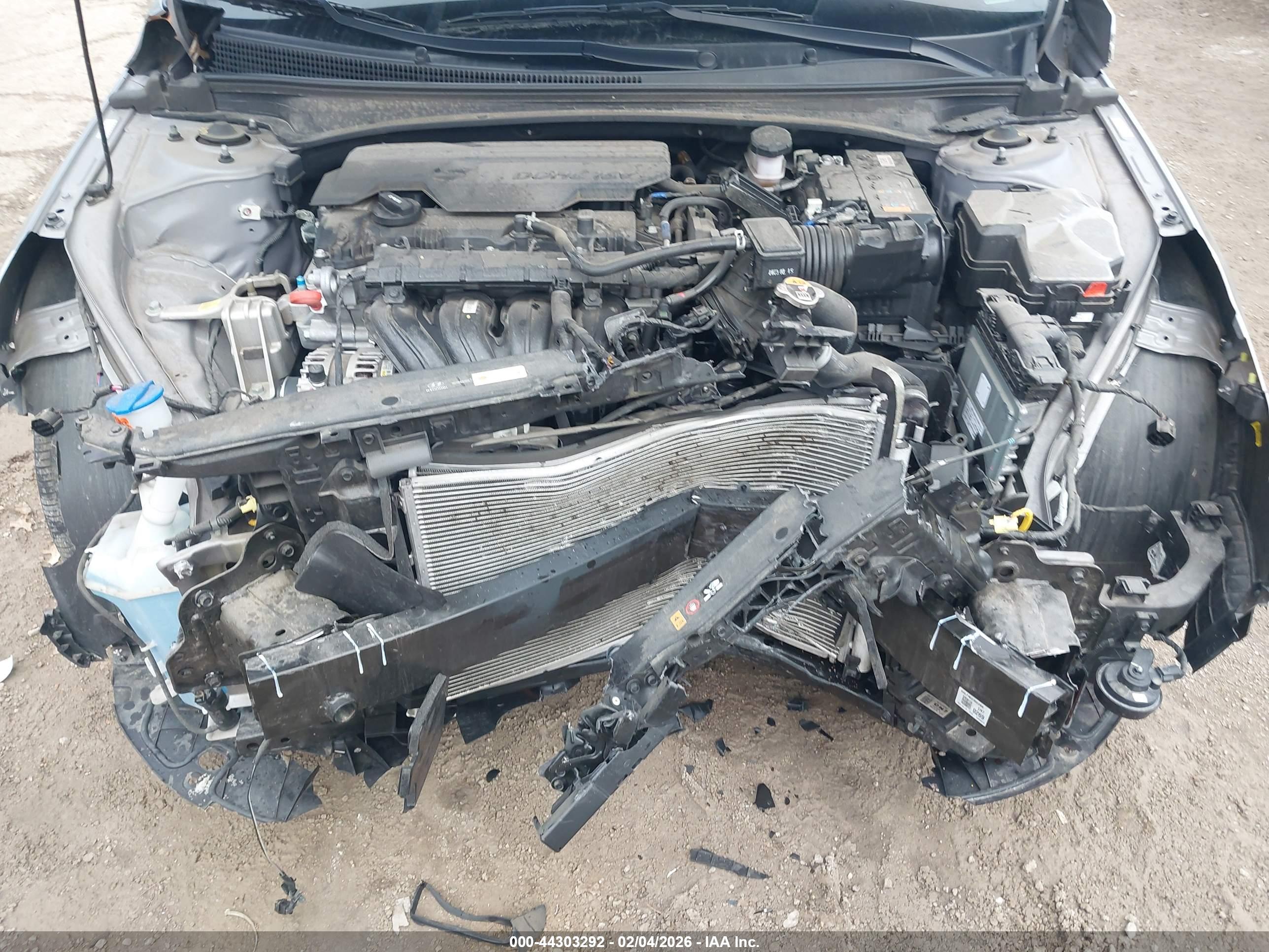 HYUNDAI ELANTRA image 10