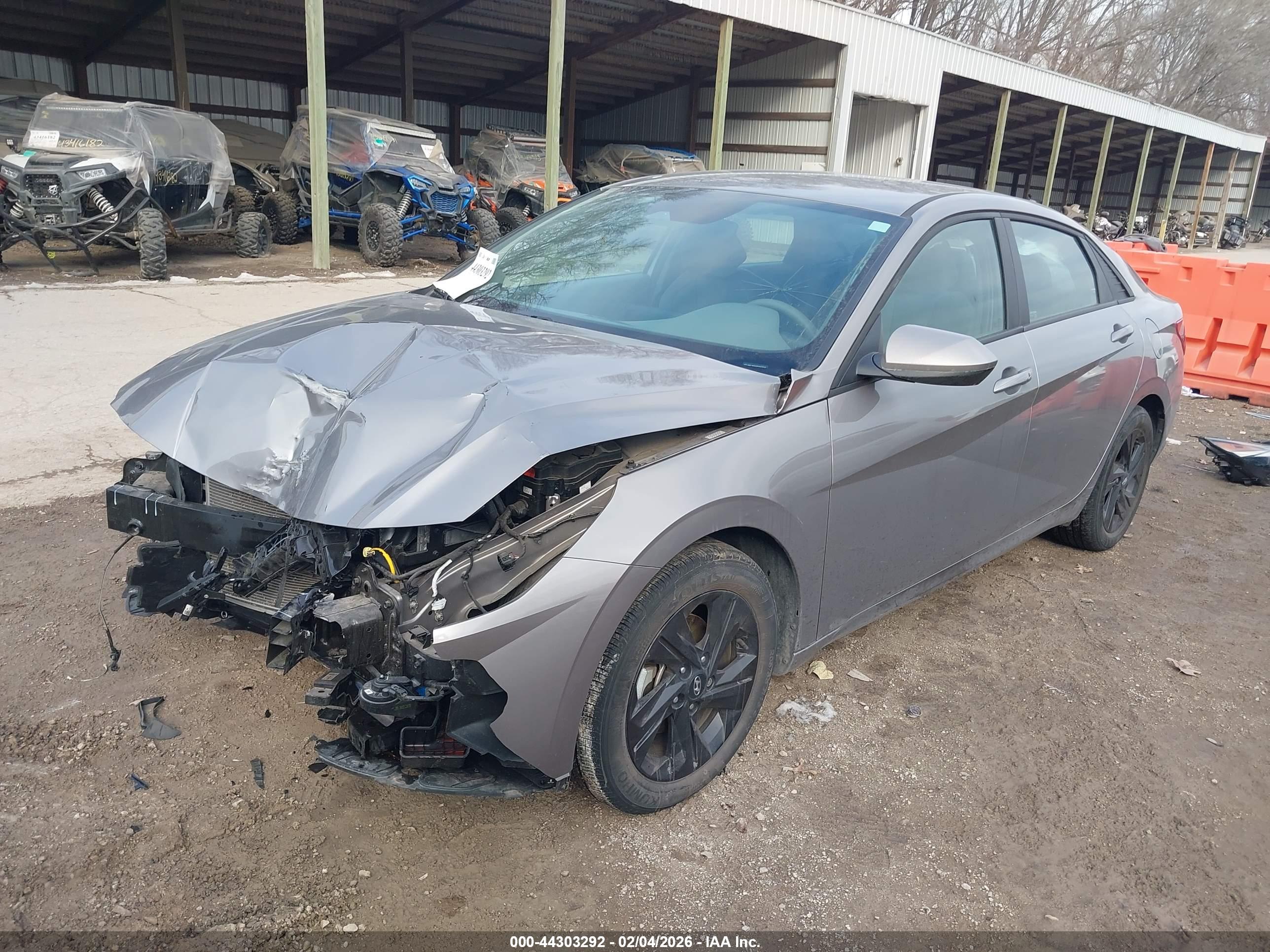 HYUNDAI ELANTRA image 2