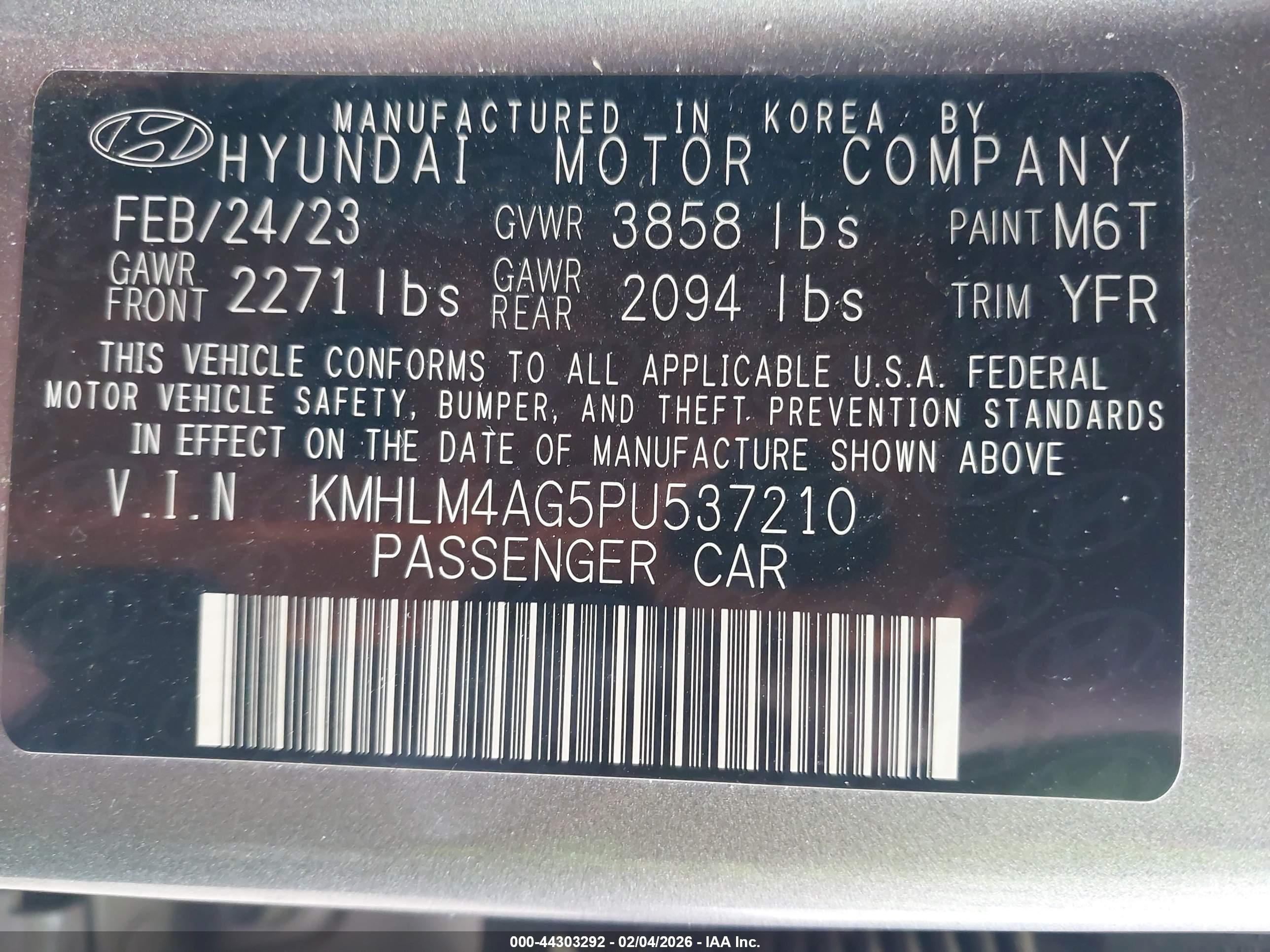 HYUNDAI ELANTRA image 9