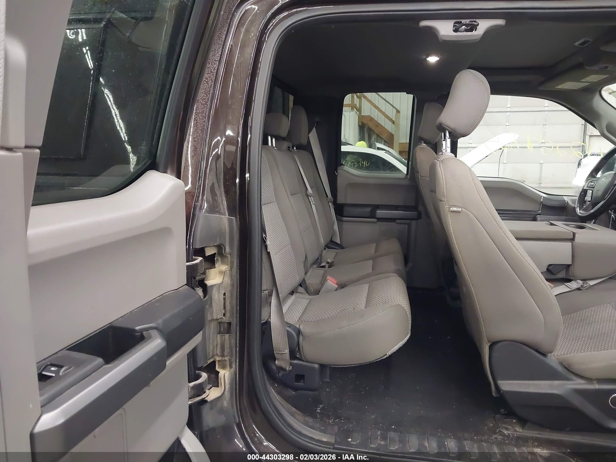 FORD F-150 image 8