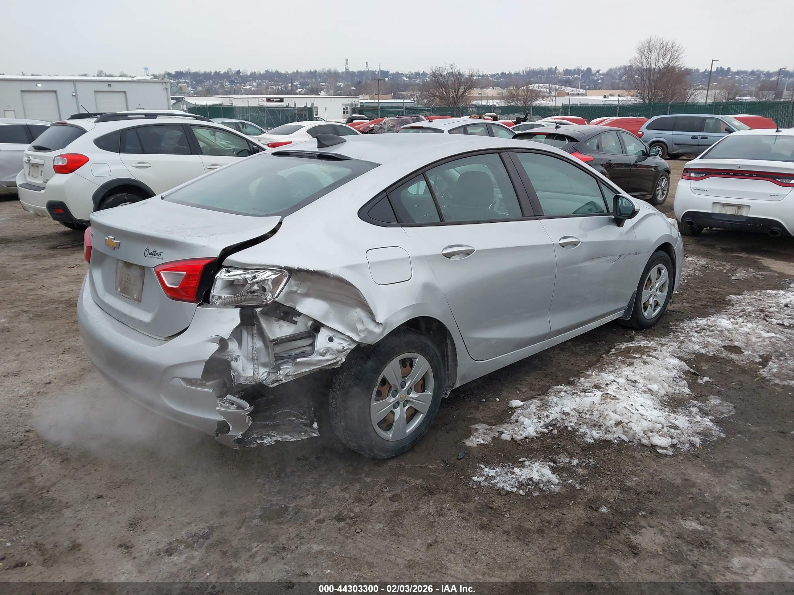 CHEVROLET CRUZE image 4