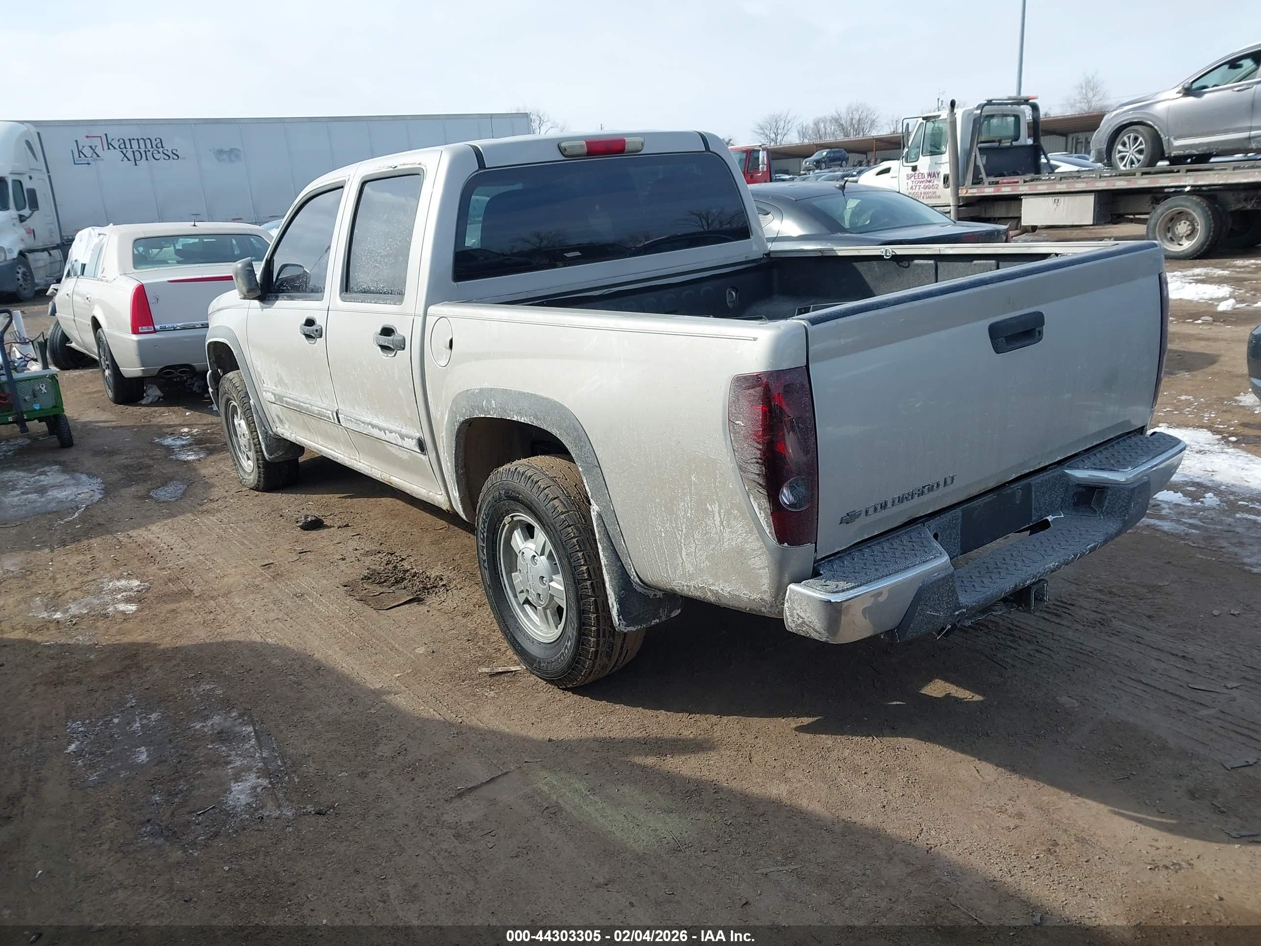 CHEVROLET COLORADO image 3