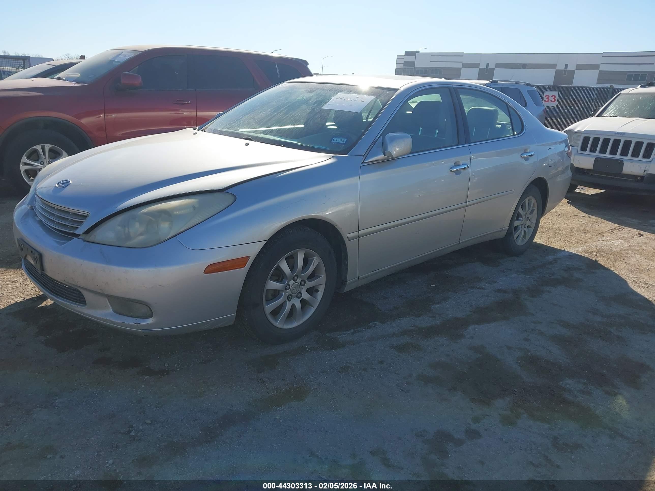 LEXUS ES image 2