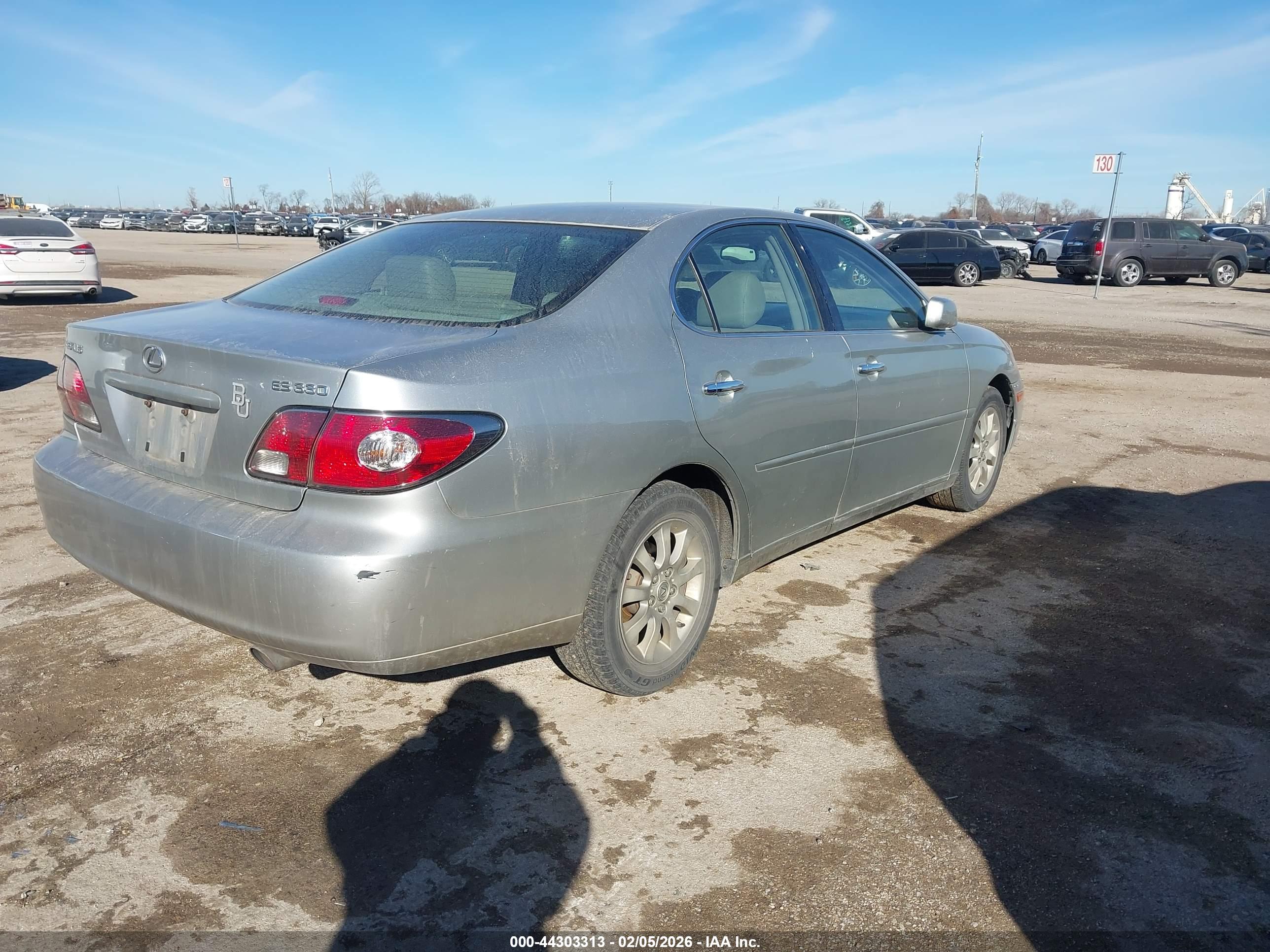 LEXUS ES image 4