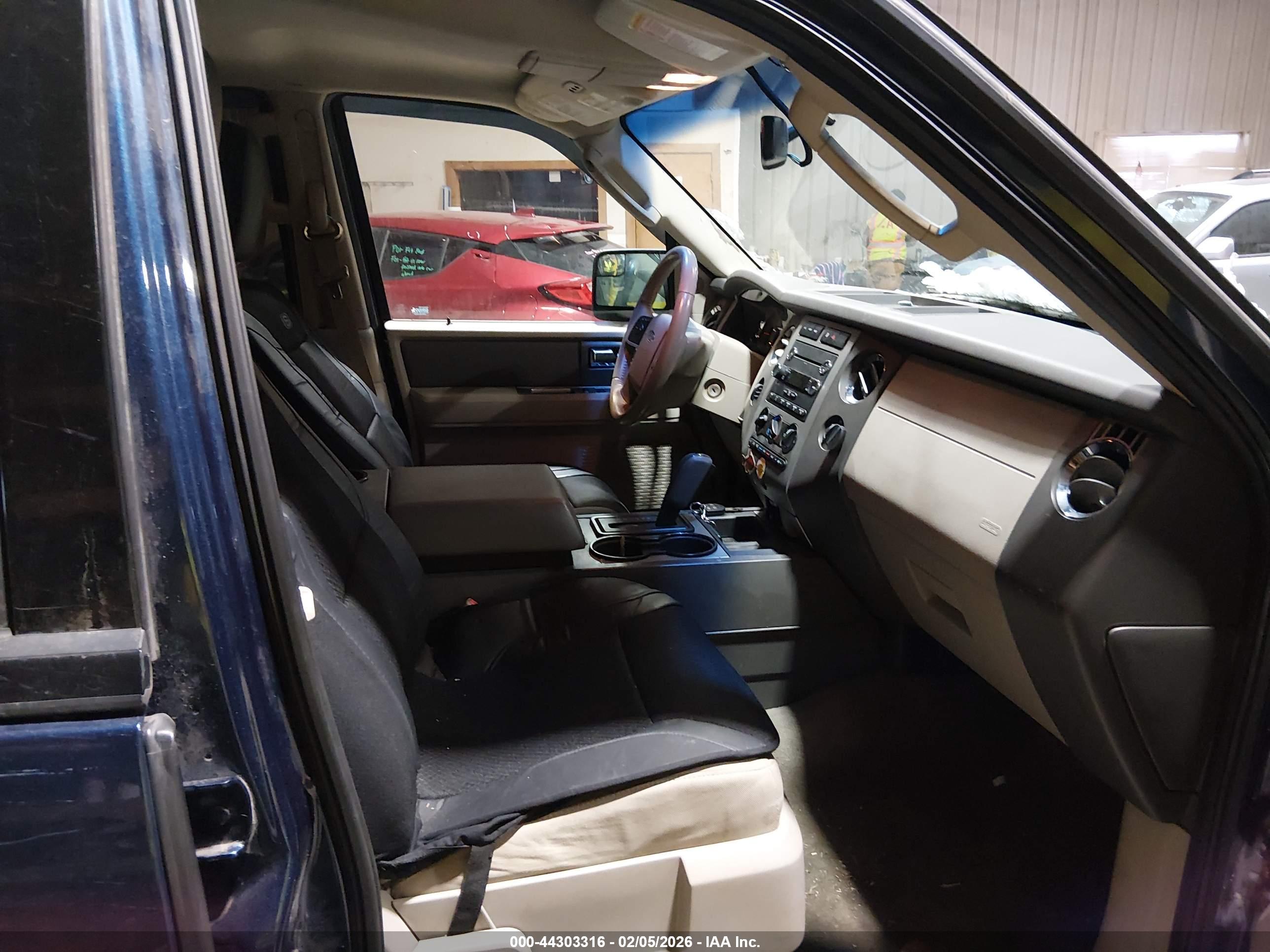 FORD EXPEDITION image 5