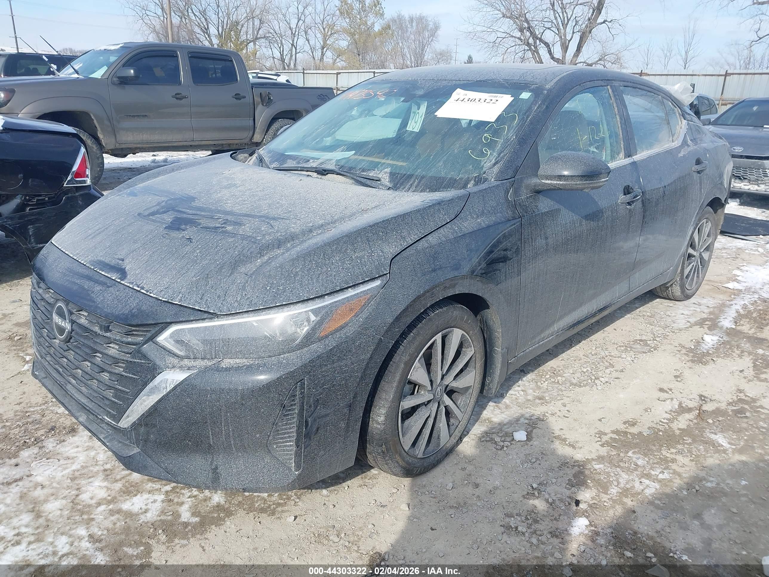 NISSAN SENTRA image 2