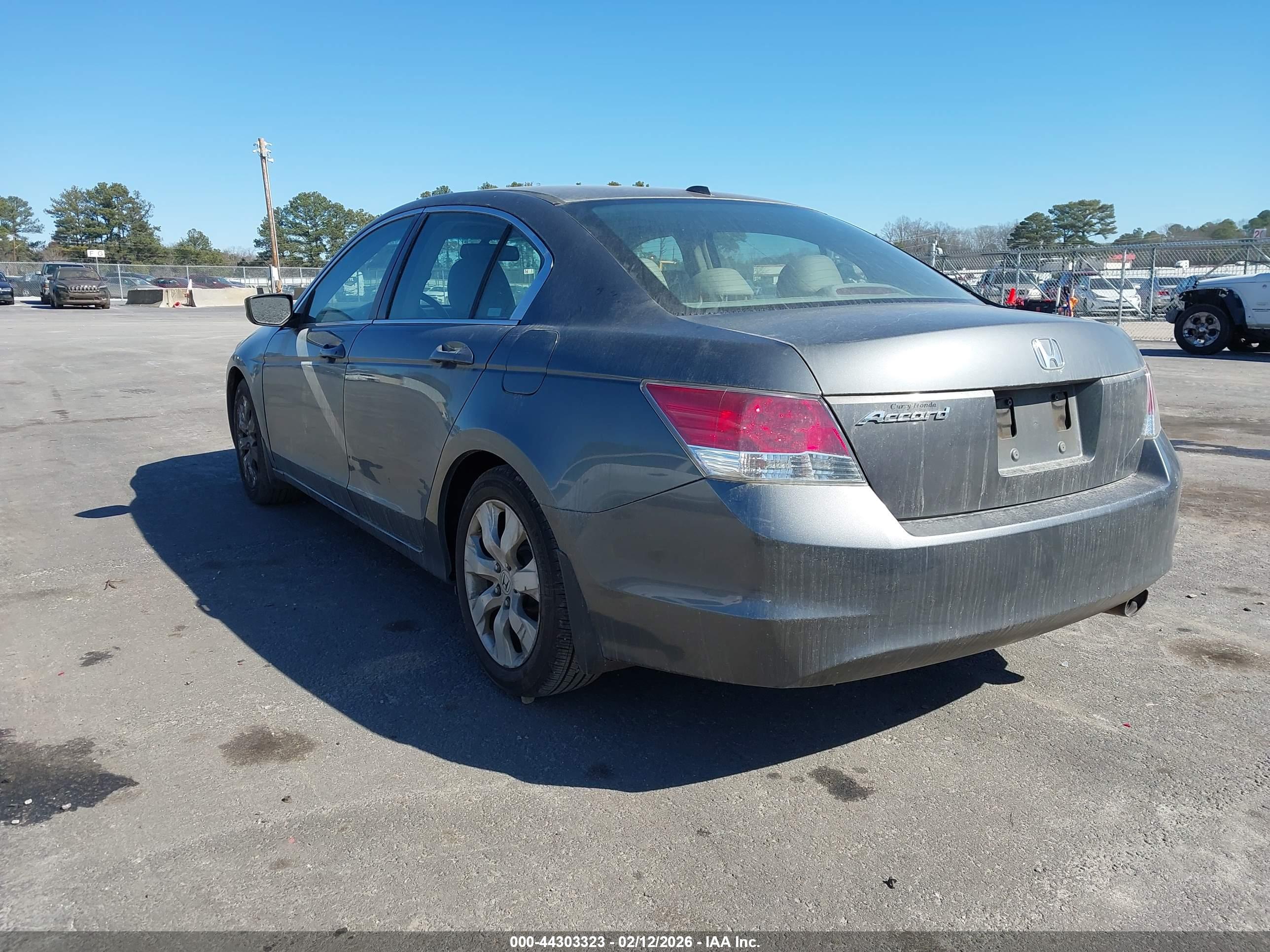 HONDA ACCORD image 3