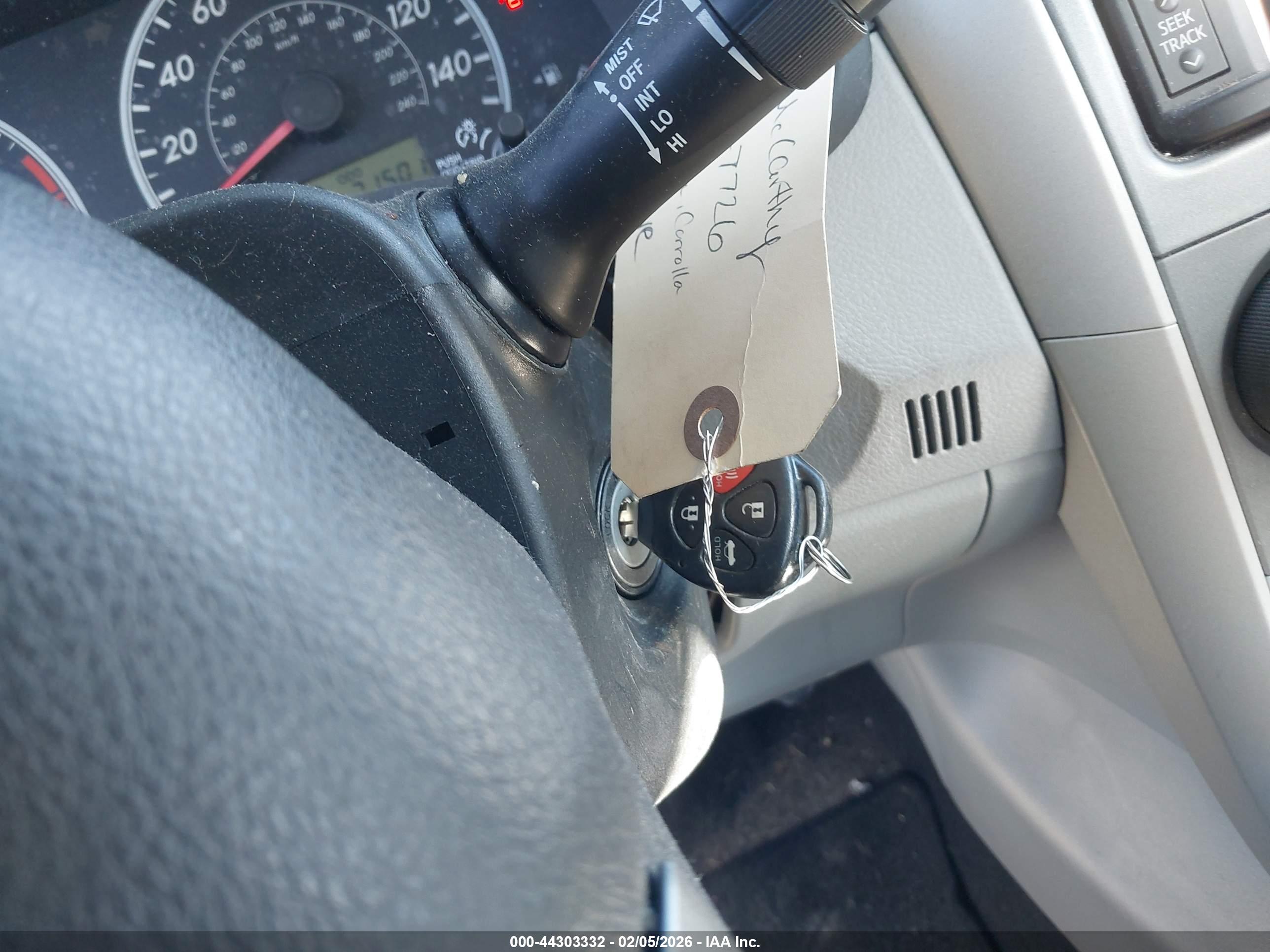 TOYOTA COROLLA image 11