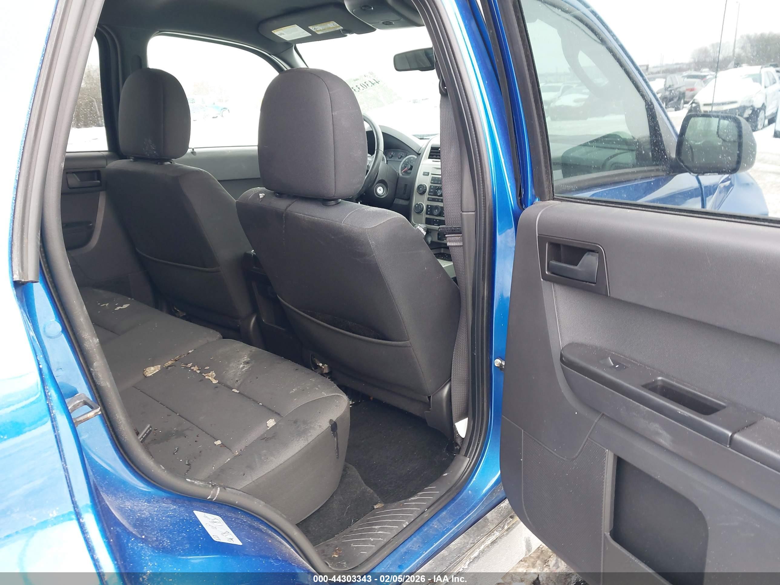 FORD ESCAPE image 8