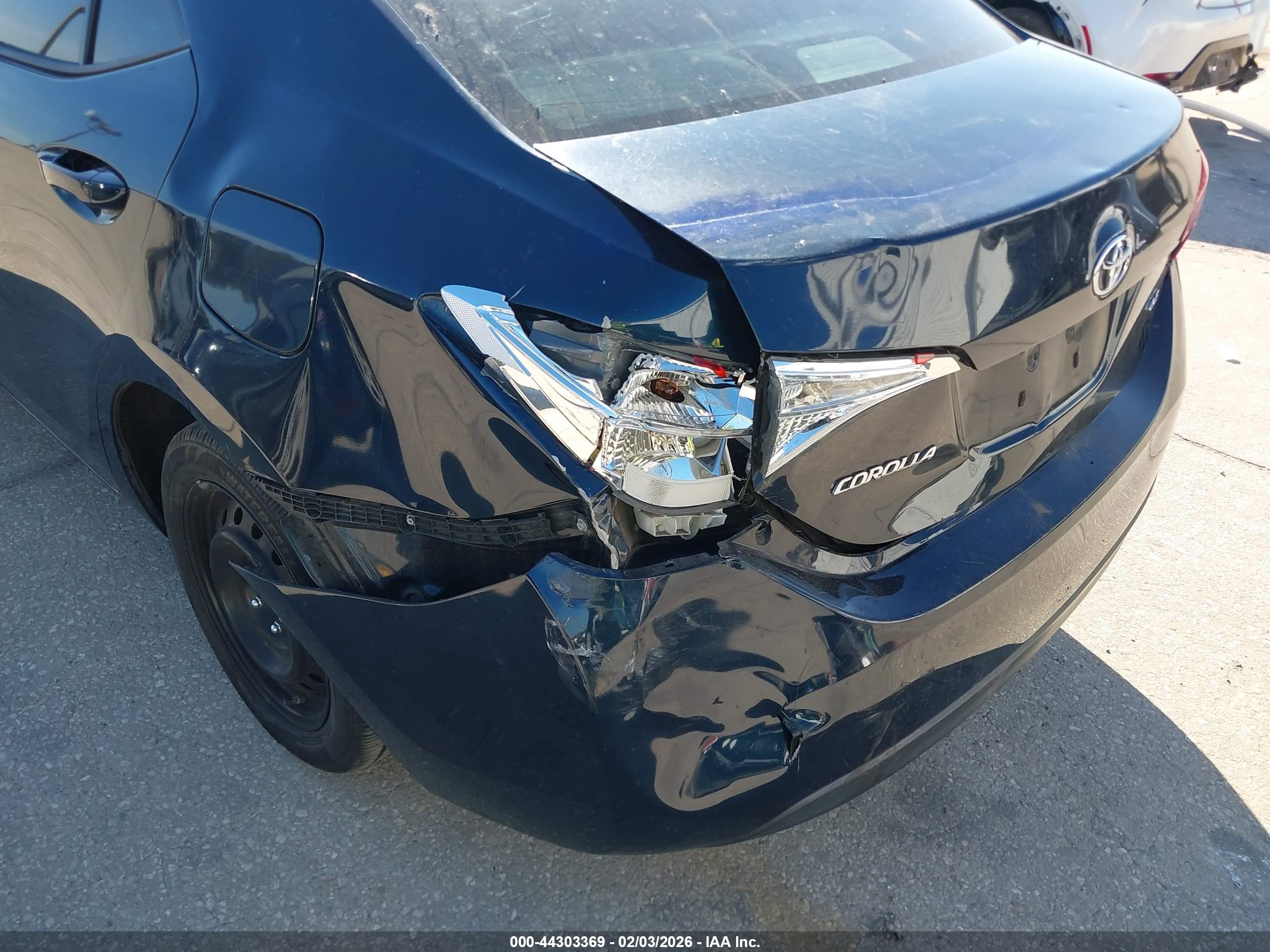 TOYOTA COROLLA image 6